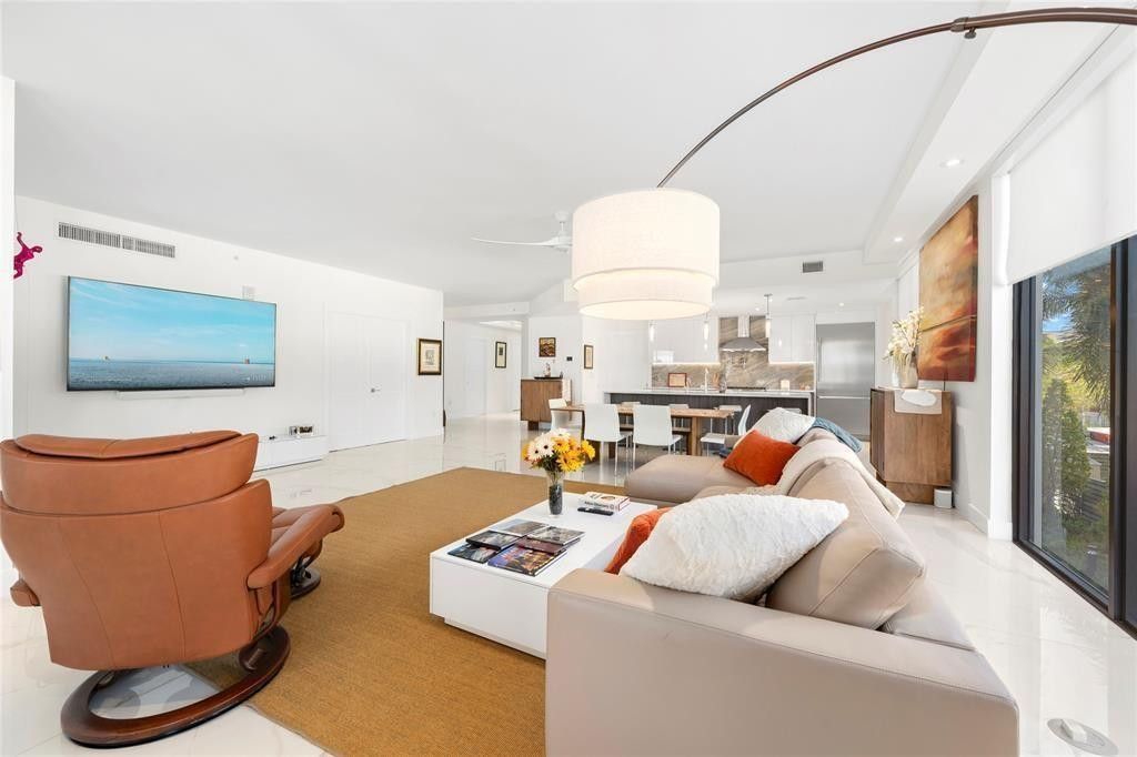 1507 SE 15th Street 202