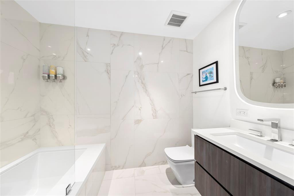 1507 SE 15th Street 202