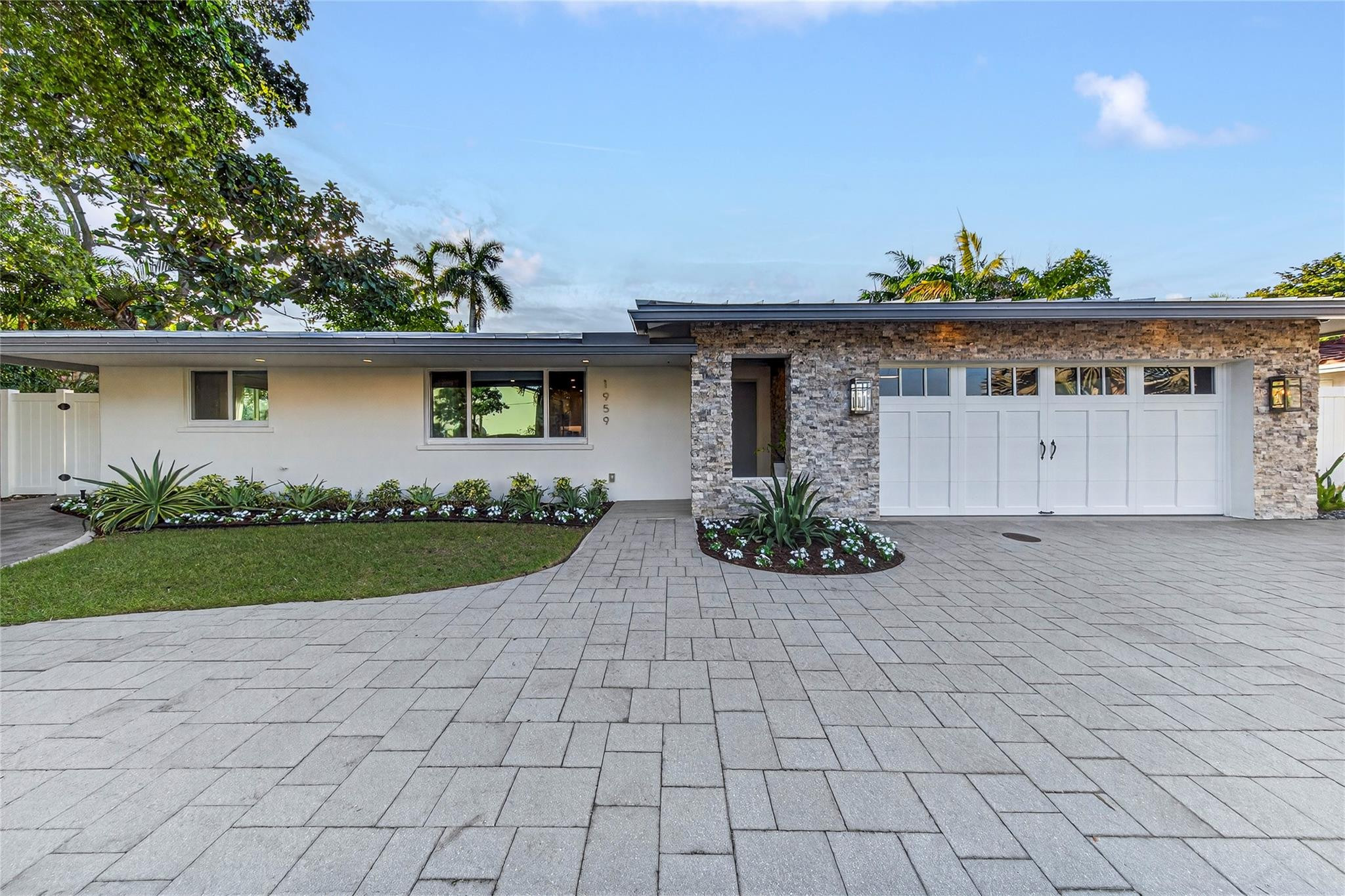 1959 SE 25th Avenue