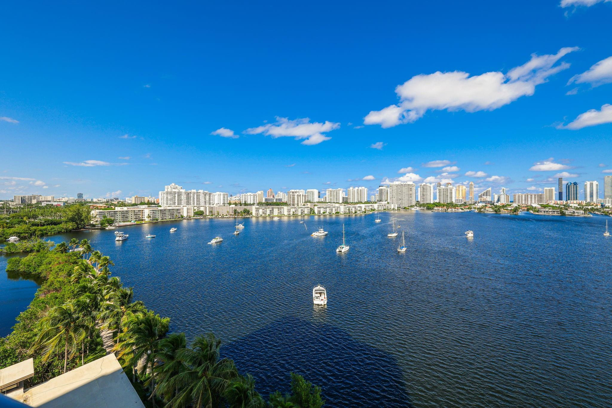 17301 Biscayne Boulevard 1011, North Miami Beach Unit: 1011