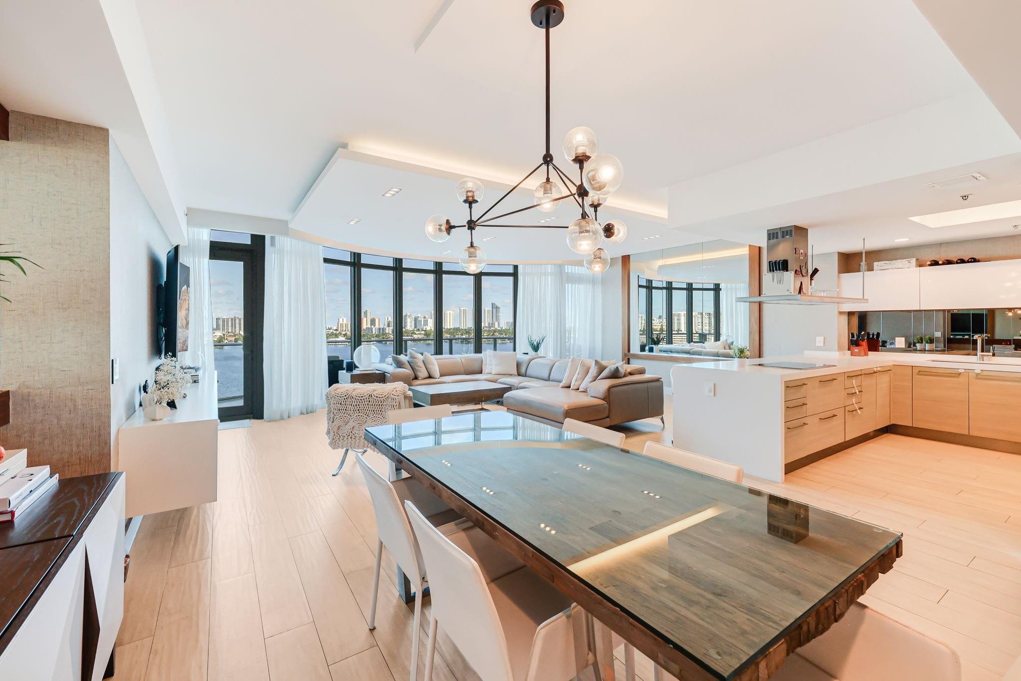 17301 Biscayne Boulevard 1011, North Miami Beach Unit: 1011