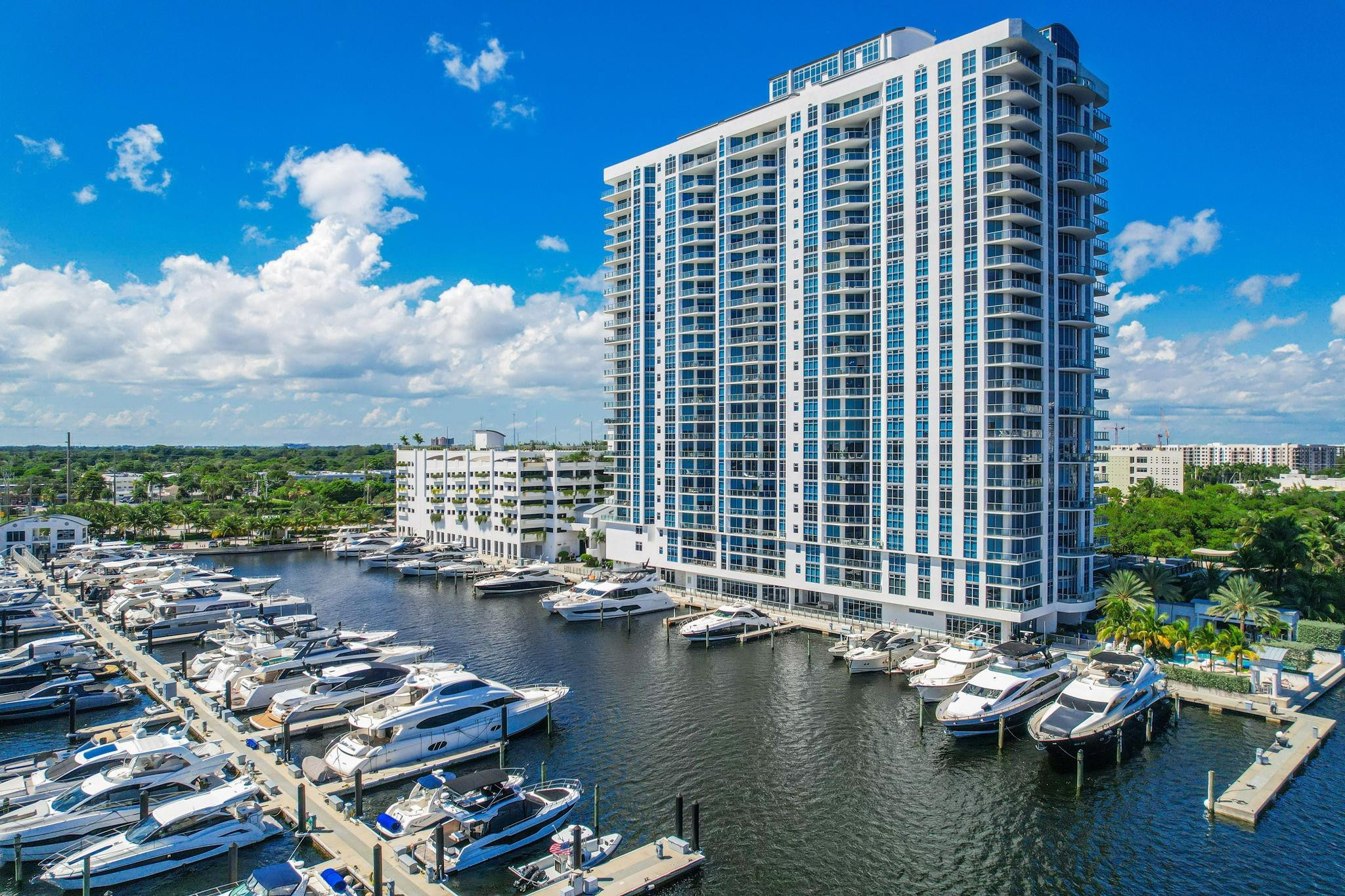 17301 Biscayne Boulevard 1011, North Miami Beach Unit: 1011