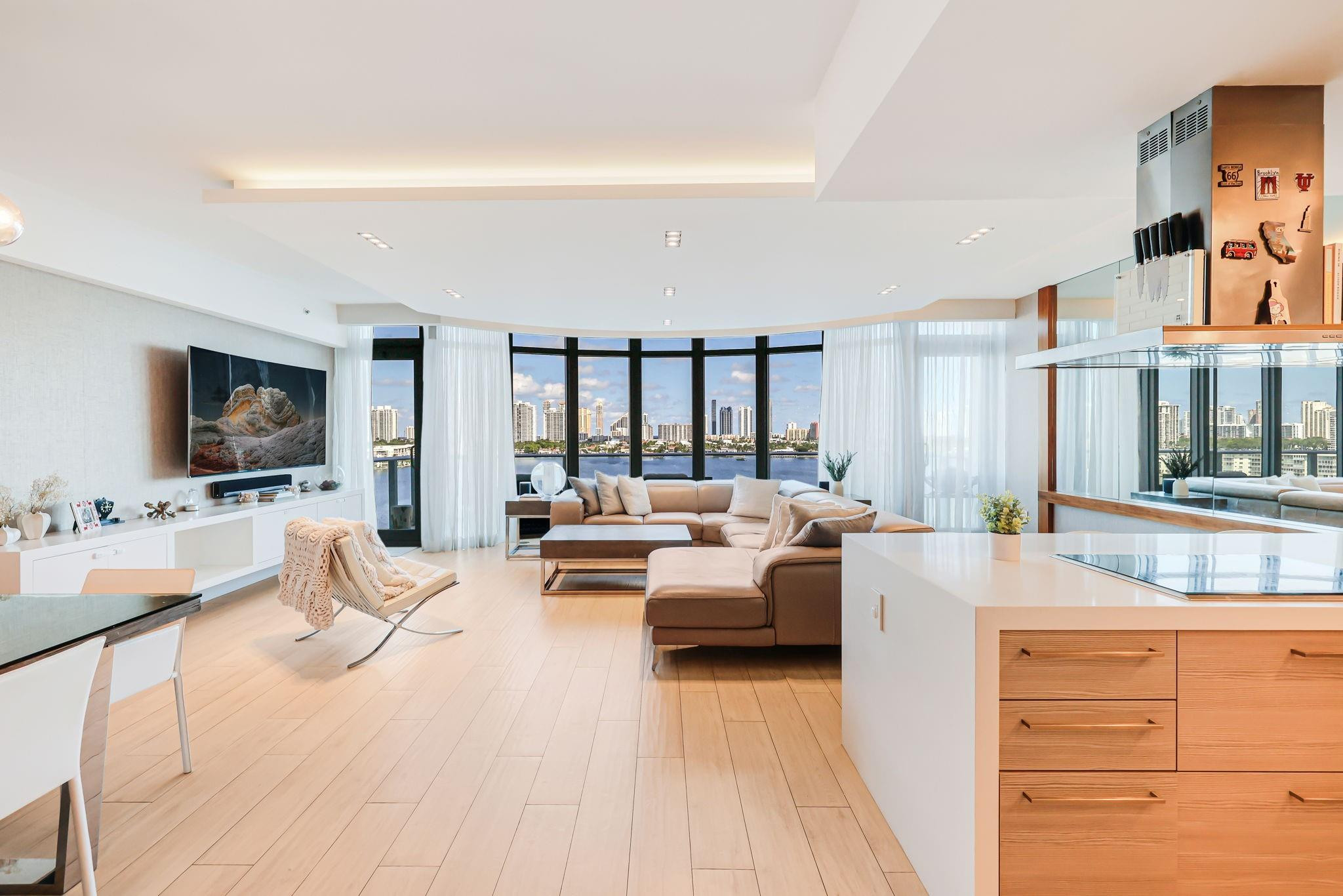 17301 Biscayne Boulevard 1011, North Miami Beach Unit: 1011