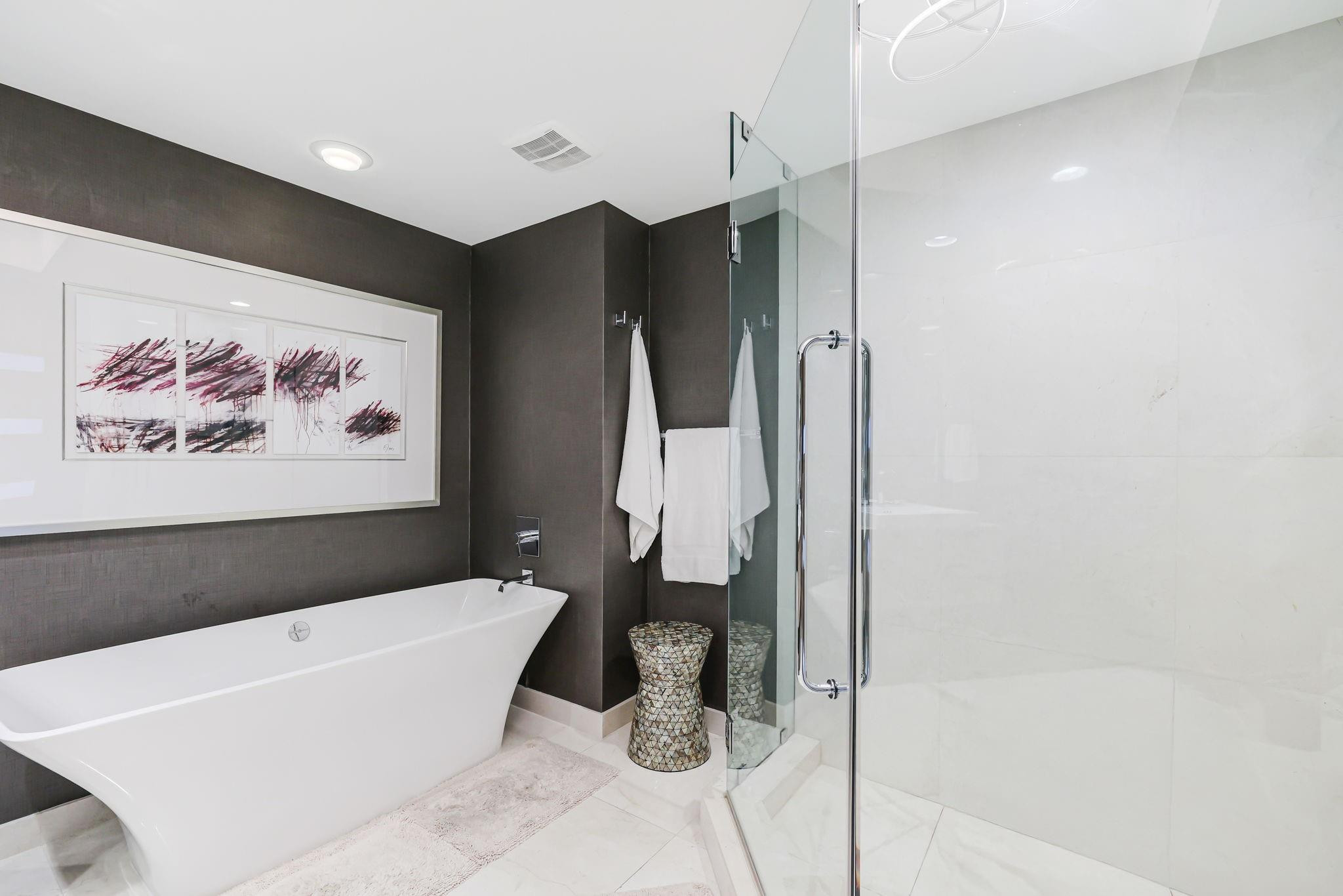 17301 Biscayne Boulevard 1011, North Miami Beach Unit: 1011