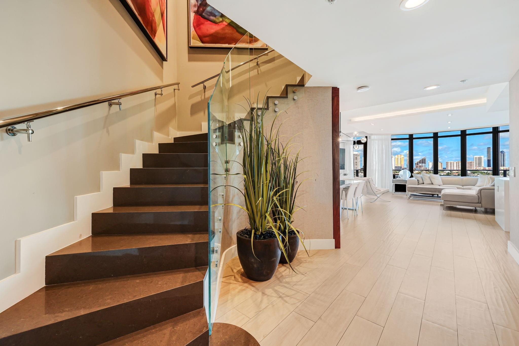 17301 Biscayne Boulevard 1011, North Miami Beach Unit: 1011
