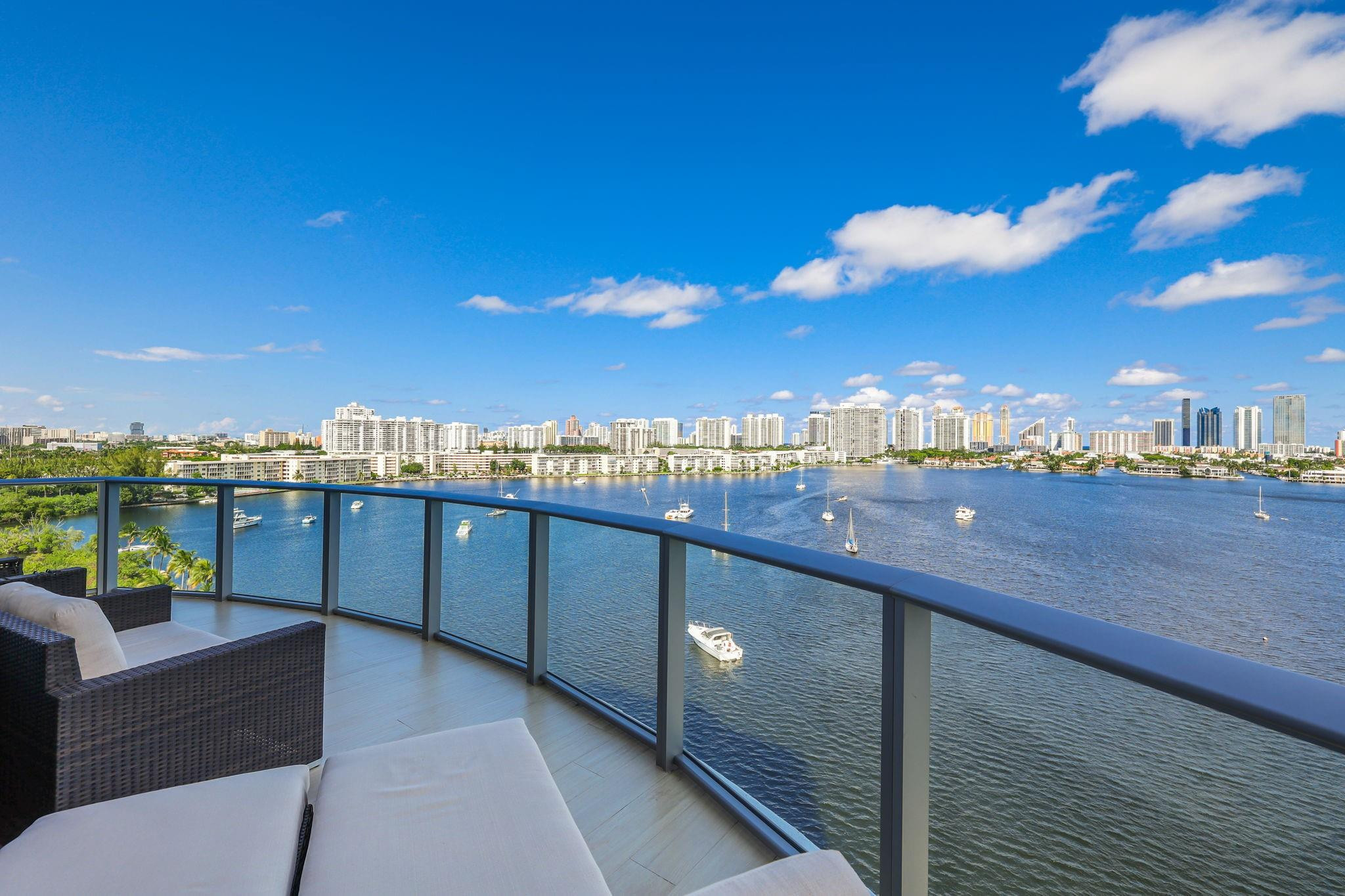17301 Biscayne Boulevard 1011, North Miami Beach Unit: 1011