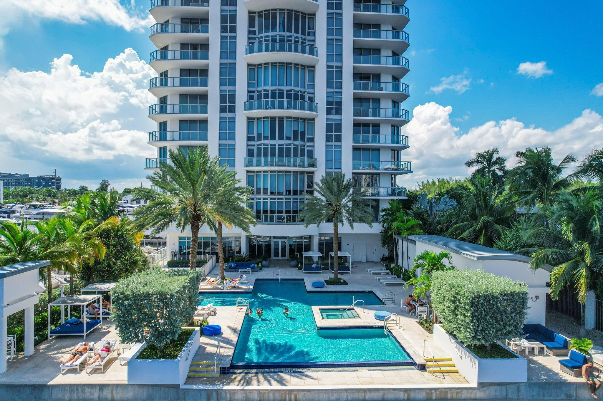 17301 Biscayne Boulevard 1011, North Miami Beach Unit: 1011