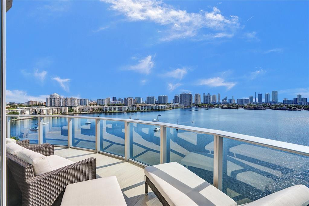 17301 Biscayne Boulevard 1011, North Miami Beach Unit: 1011
