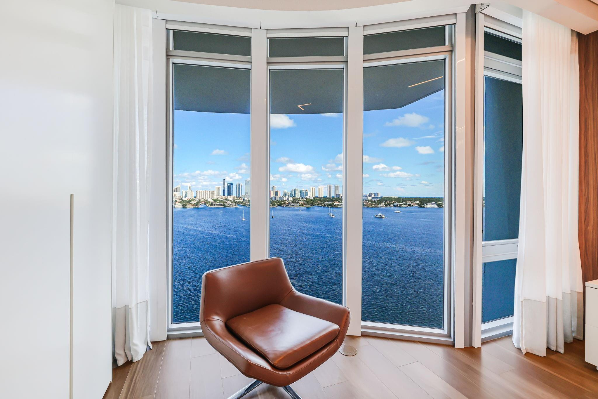 17301 Biscayne Boulevard 1011, North Miami Beach Unit: 1011