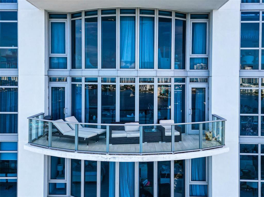 17301 Biscayne Boulevard 1011, North Miami Beach Unit: 1011