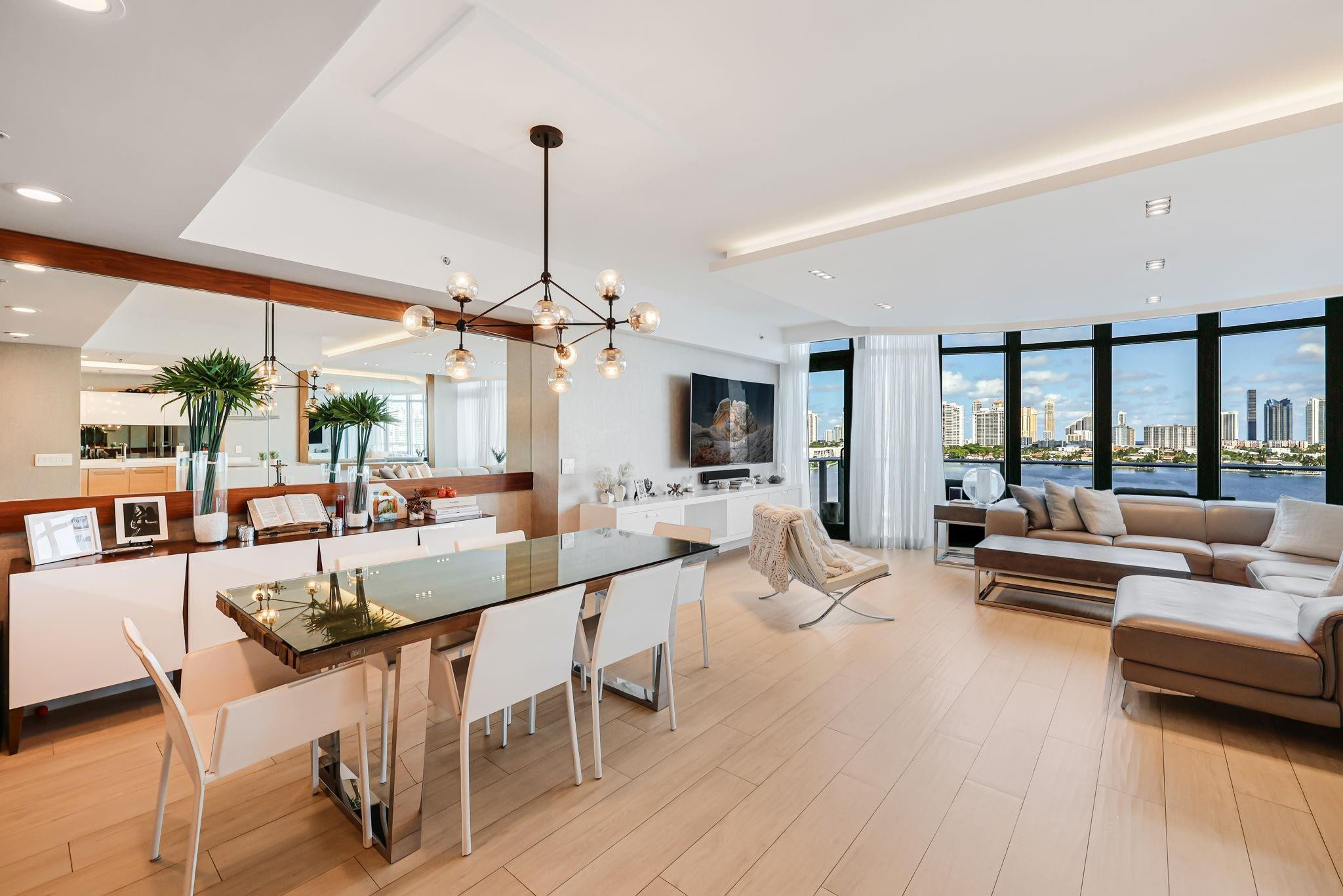 17301 Biscayne Boulevard 1011, North Miami Beach Unit: 1011
