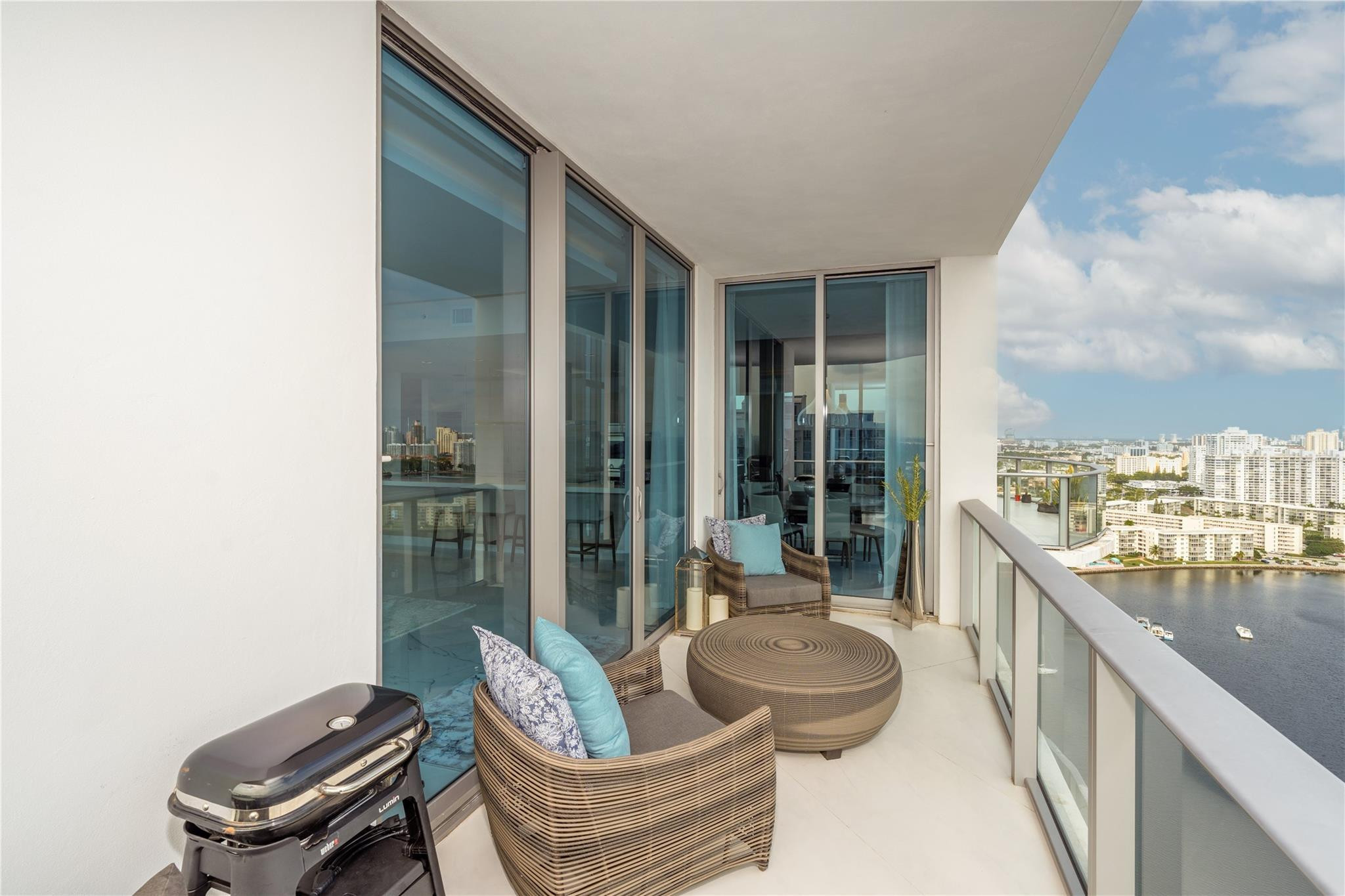 17301 Biscayne Boulevard PH 7