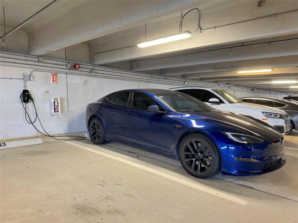 17301 Biscayne Boulevard PH 7