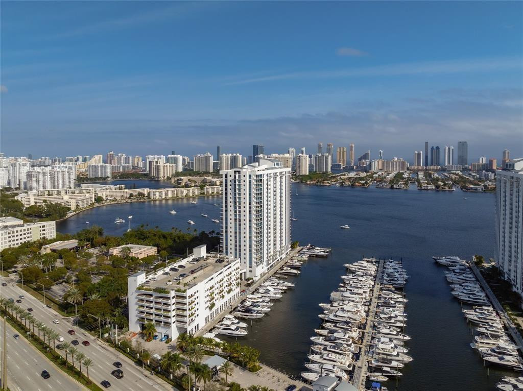 17301 Biscayne Boulevard PH 7