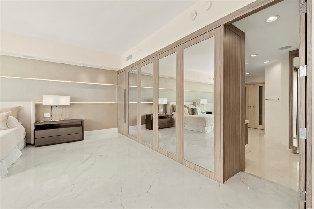 17301 Biscayne Boulevard PH 7