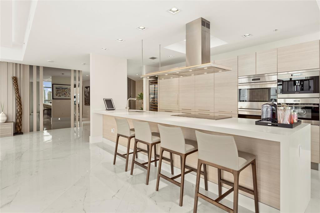 17301 Biscayne Boulevard PH 7