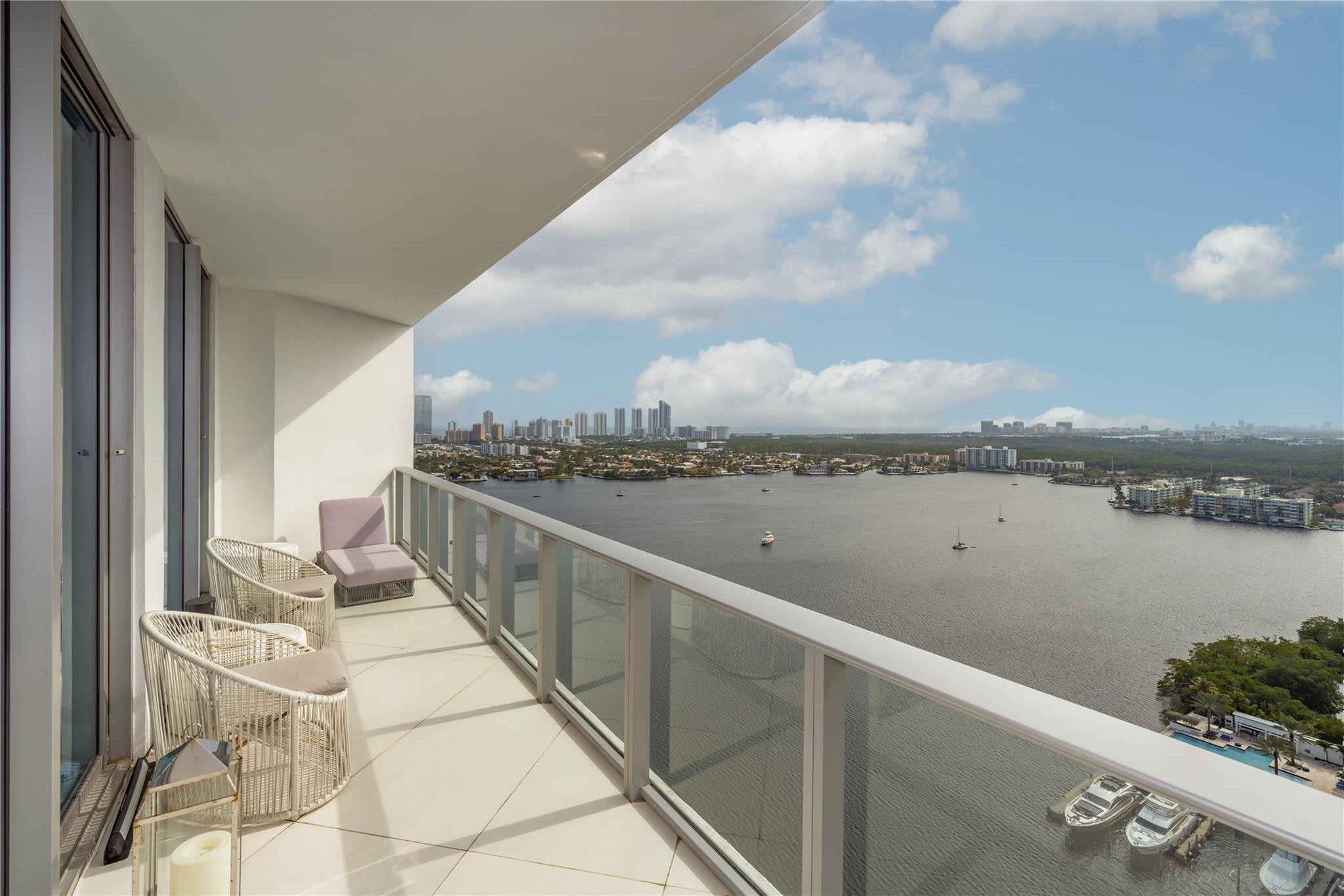 17301 Biscayne Boulevard PH 7