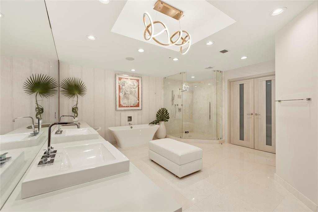 17301 Biscayne Boulevard PH 7