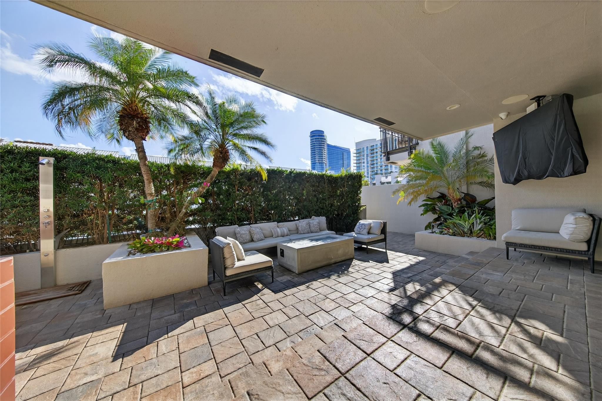 17 Port Side Drive 17A