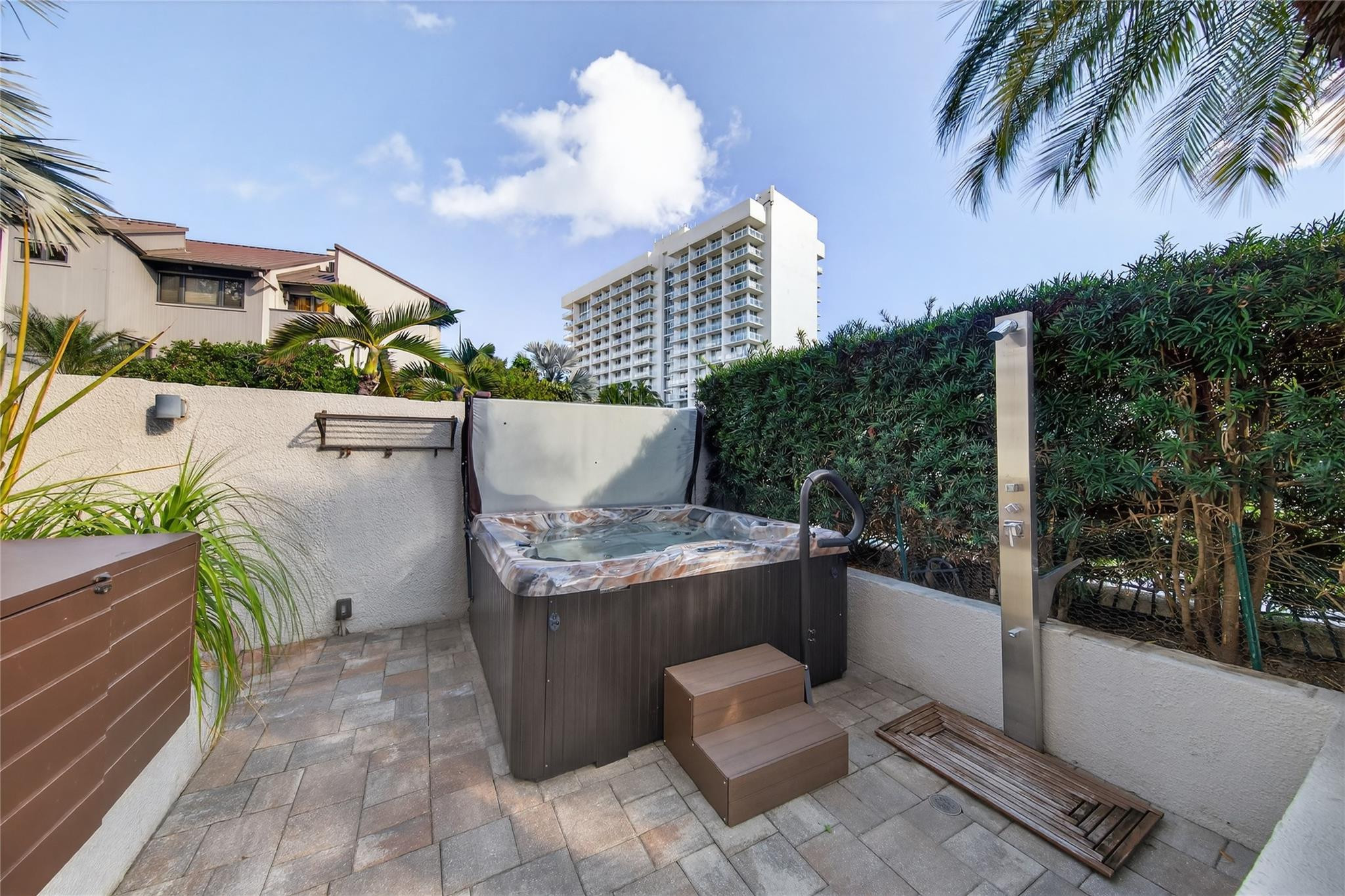 17 Port Side Drive 17A