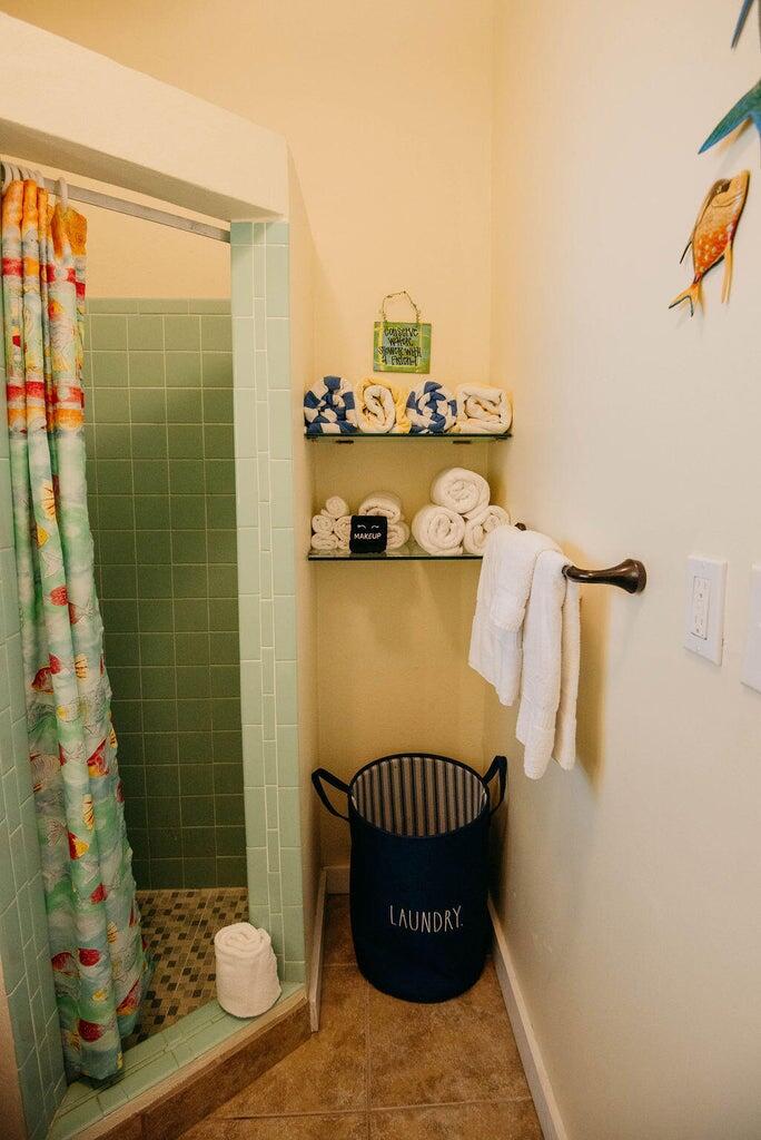 9-7 Enighed, I, St John Unit: I