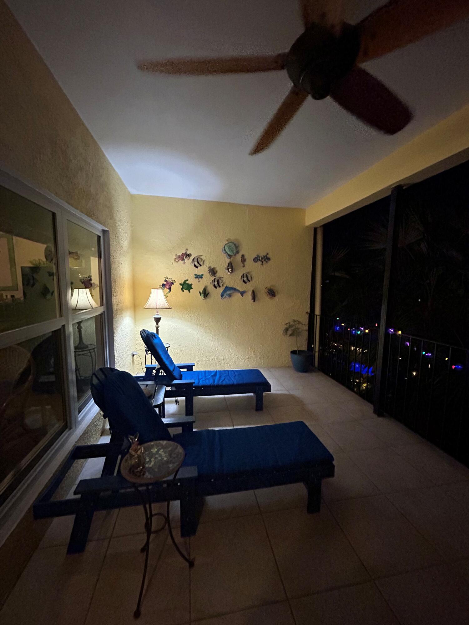 9-7 Enighed, F, St John Unit: F