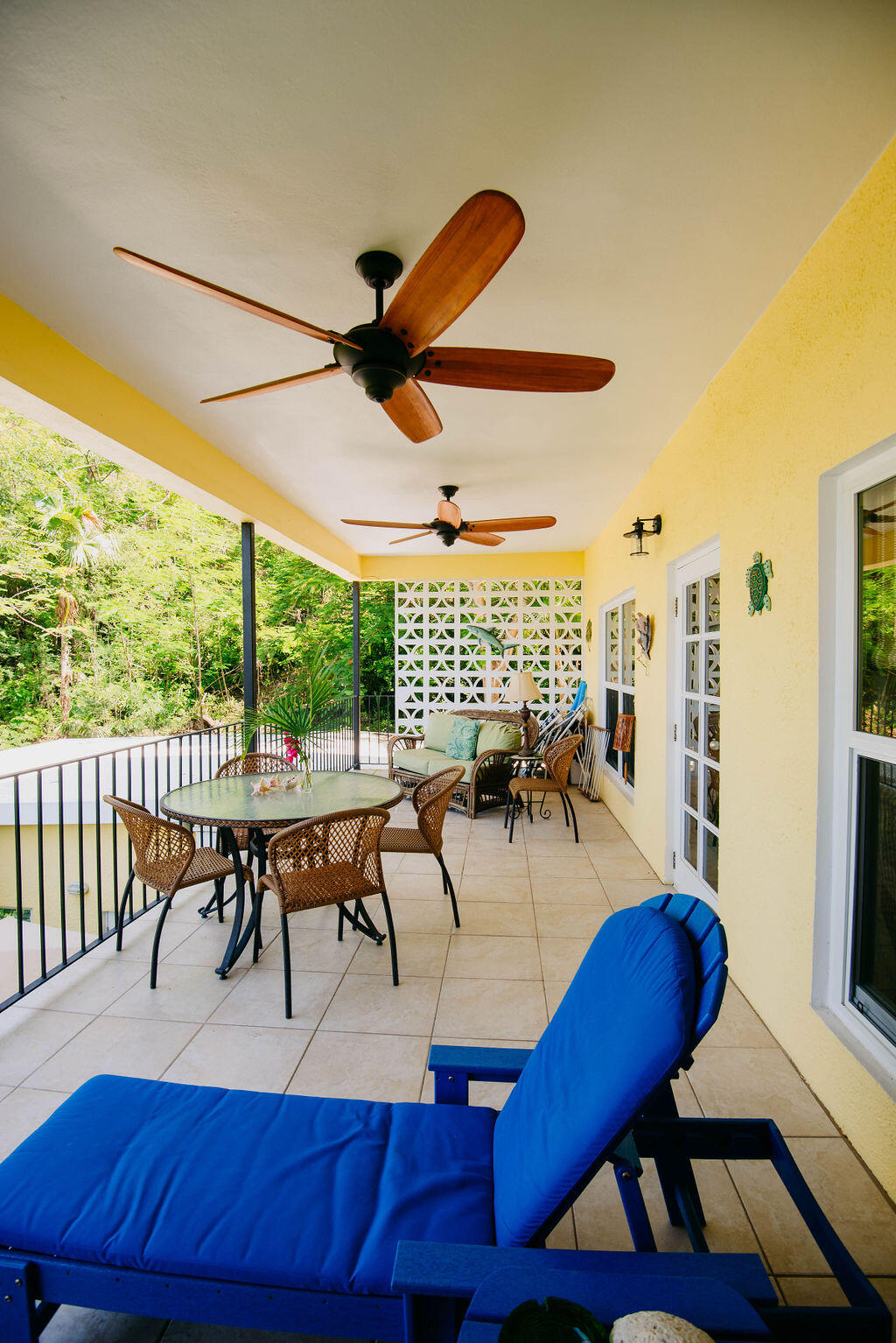 9-7 Enighed, F, St John Unit: F