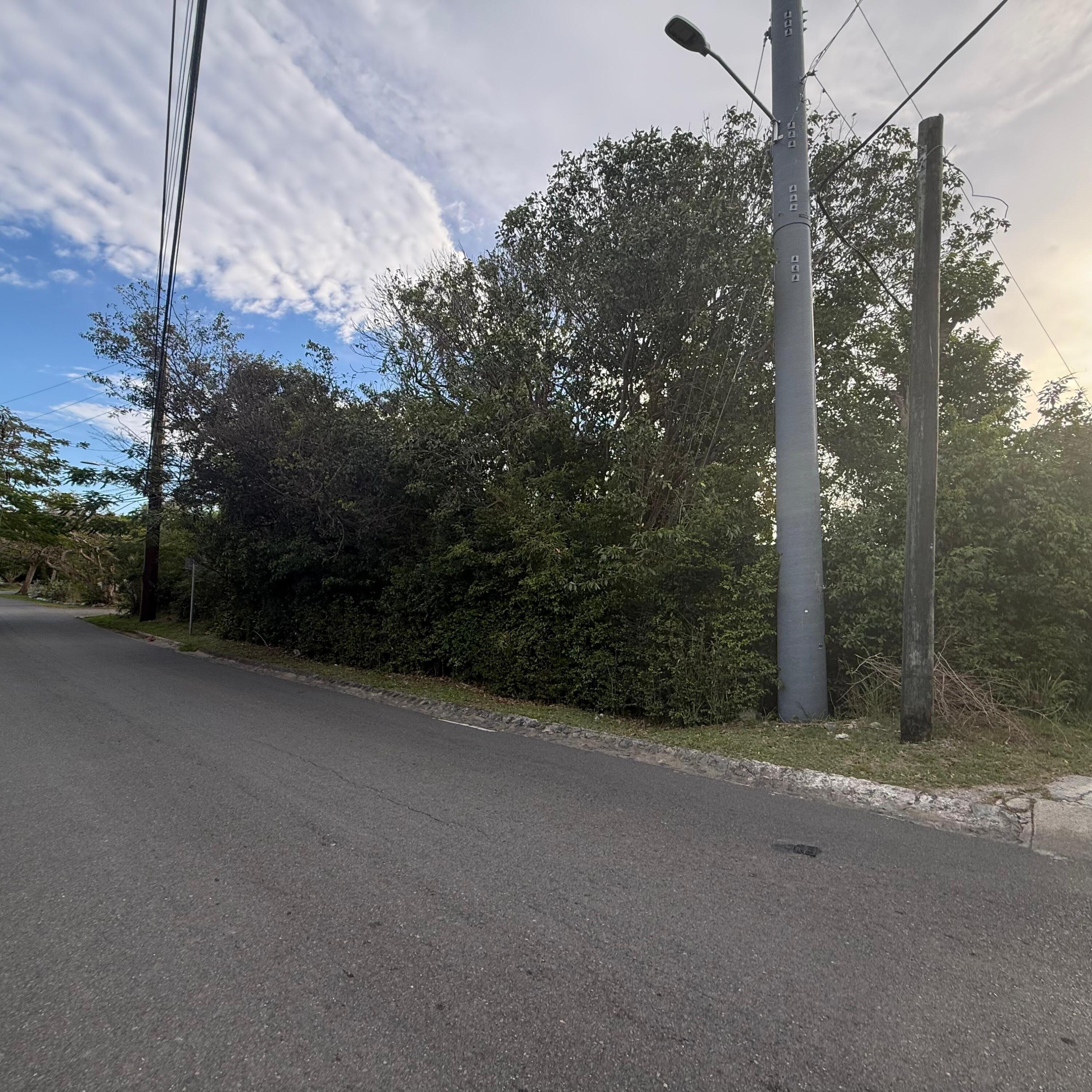 2B-2 Beverhoudtsberg, St John