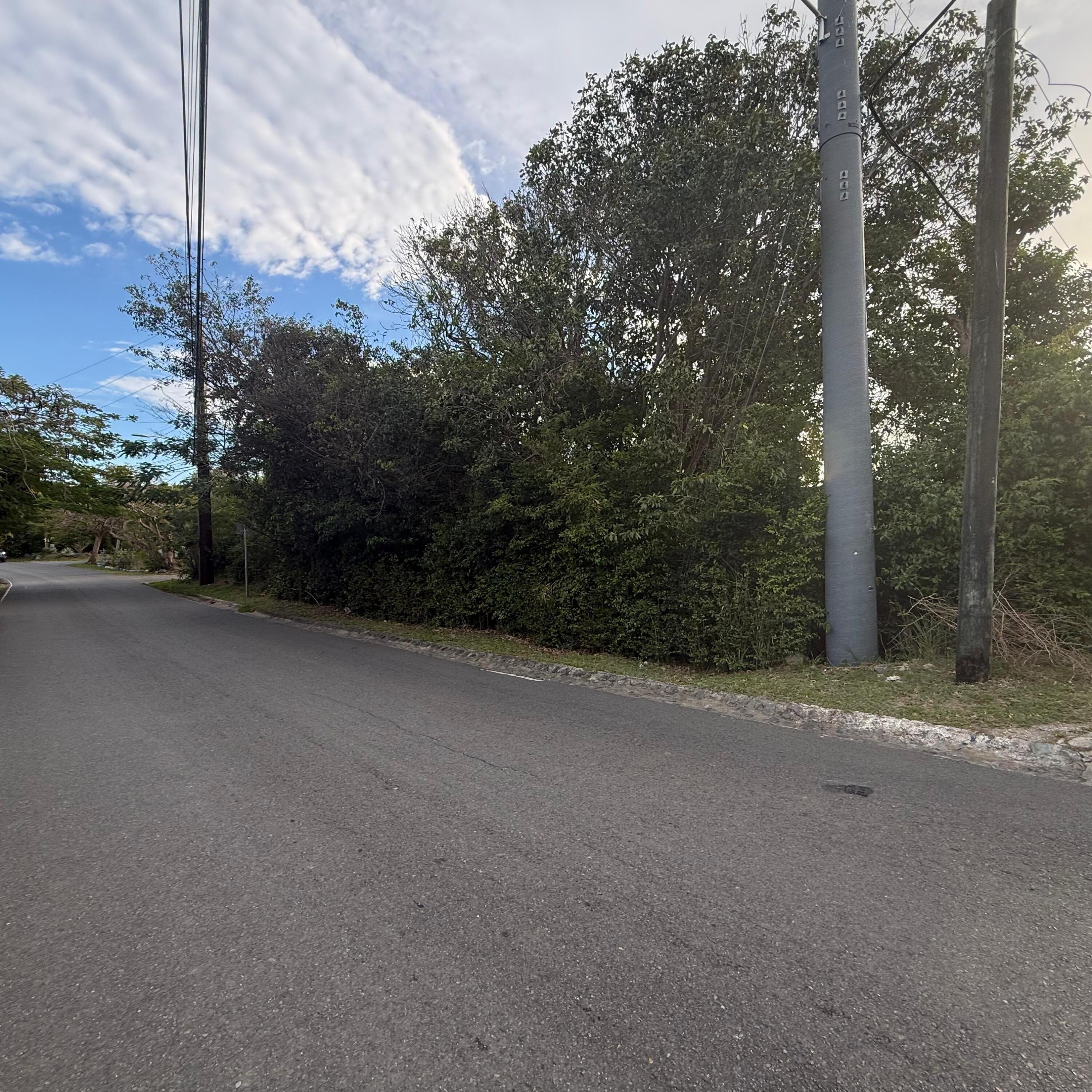 2B-2 Beverhoudtsberg, St John