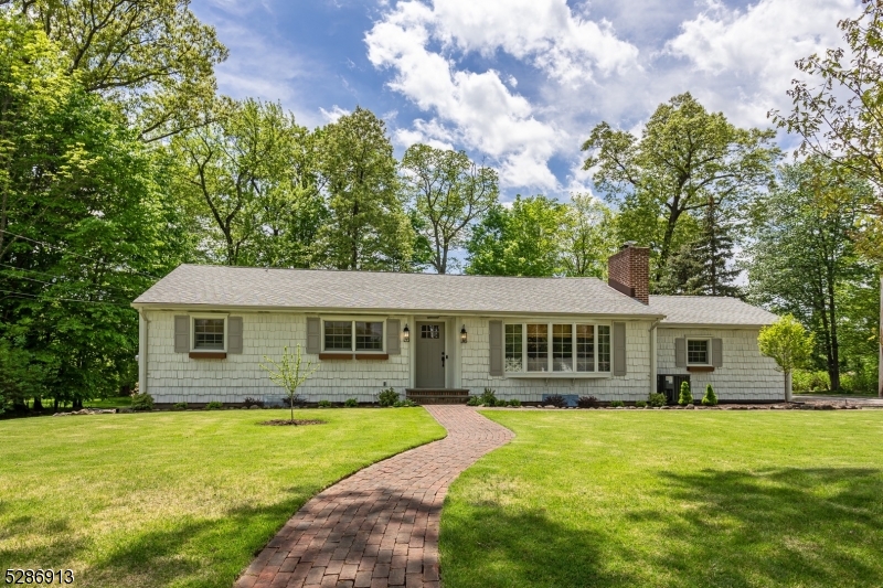 19 Woodfield Dr