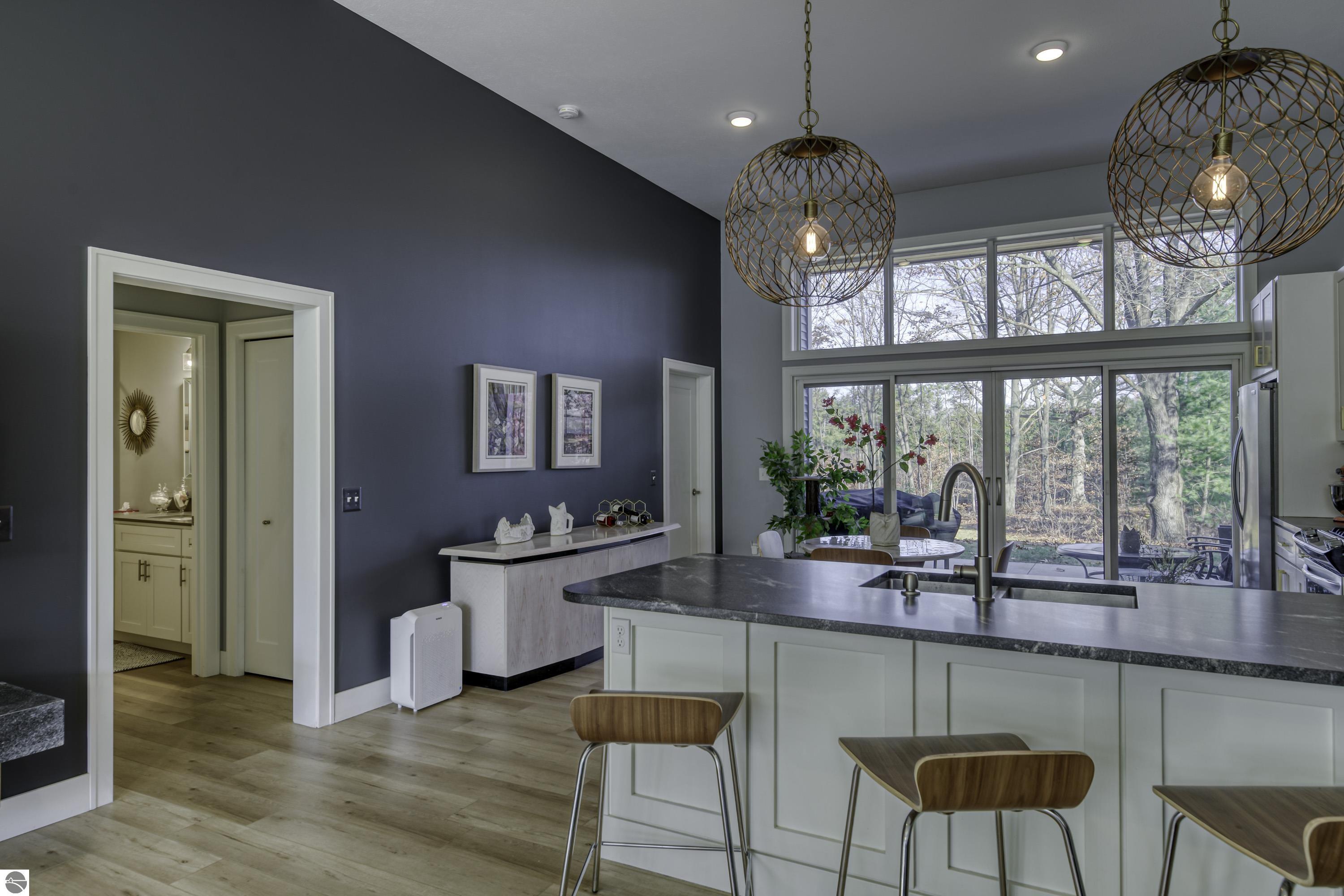 8900 Manhattan North Unit A