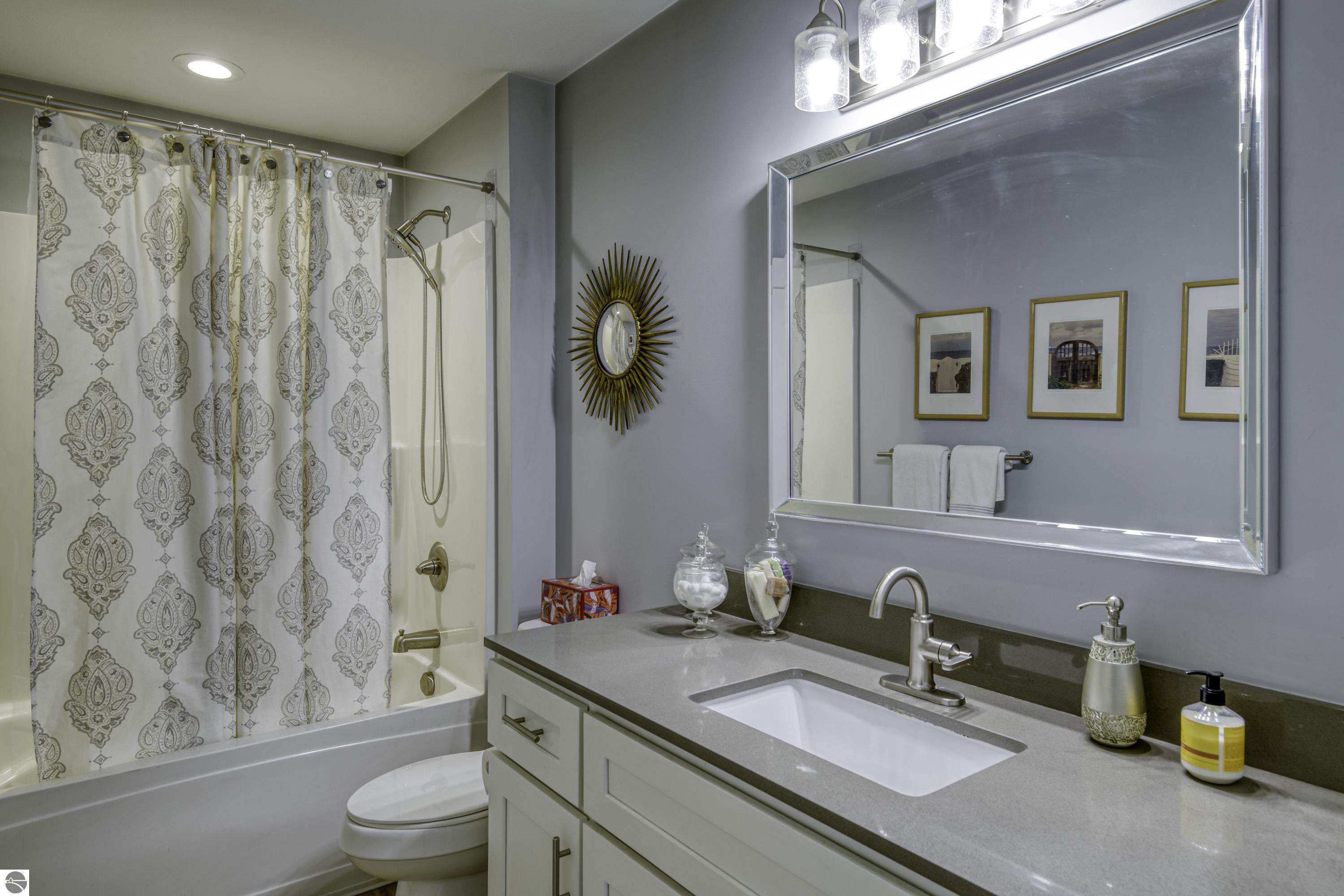 8900 Manhattan North Unit A