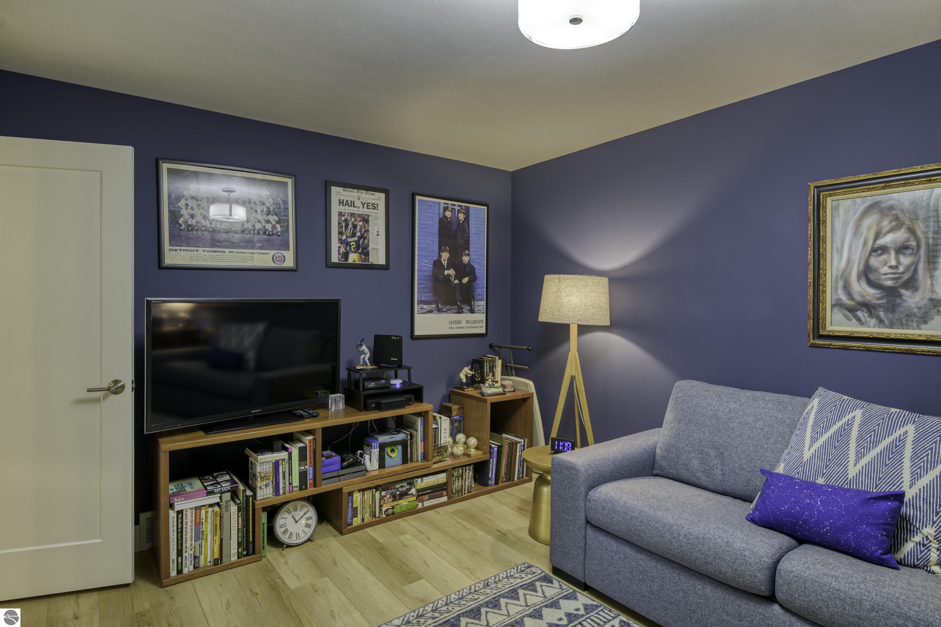 8900 Manhattan North Unit A