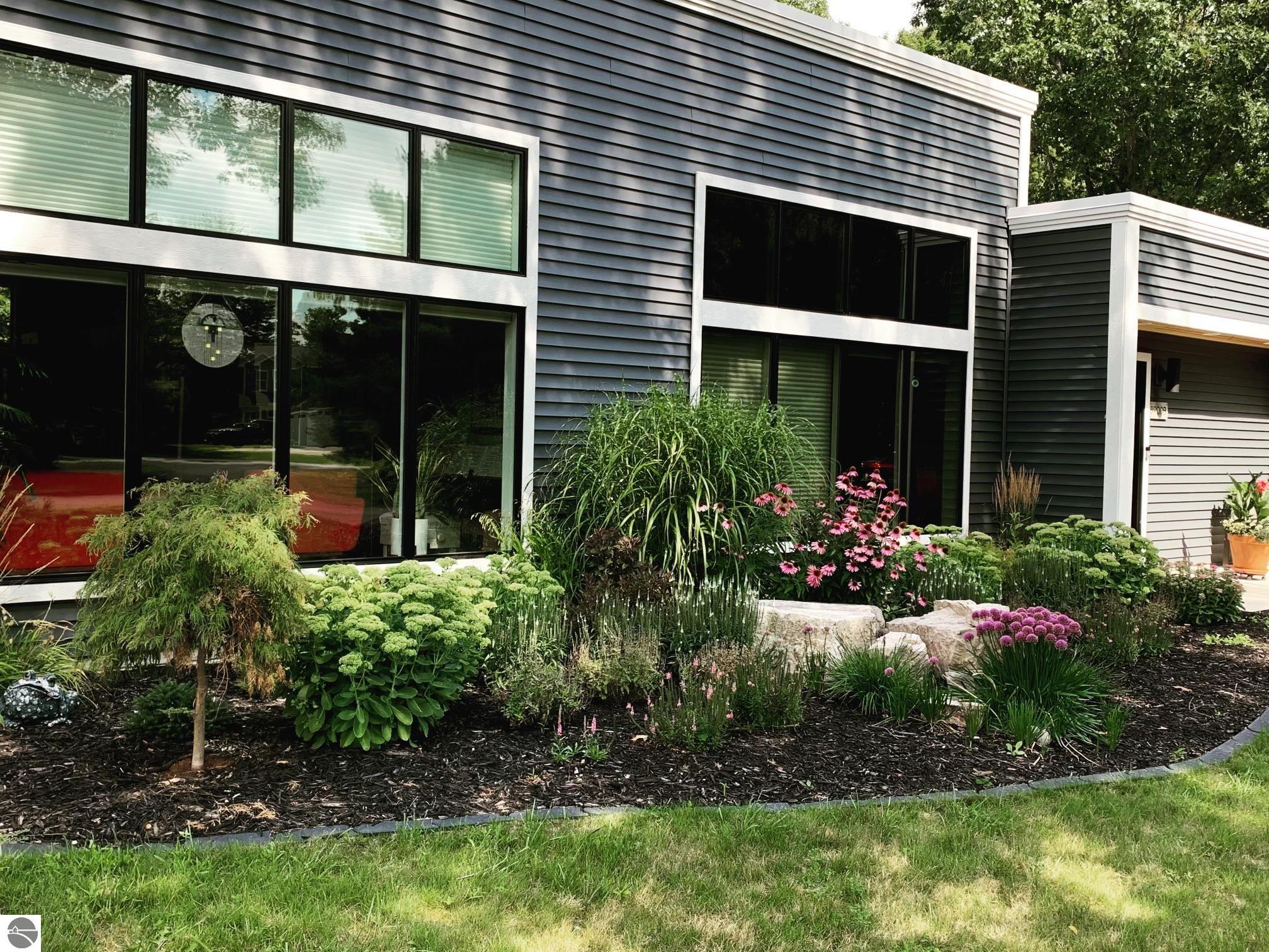 8900 Manhattan North Unit A