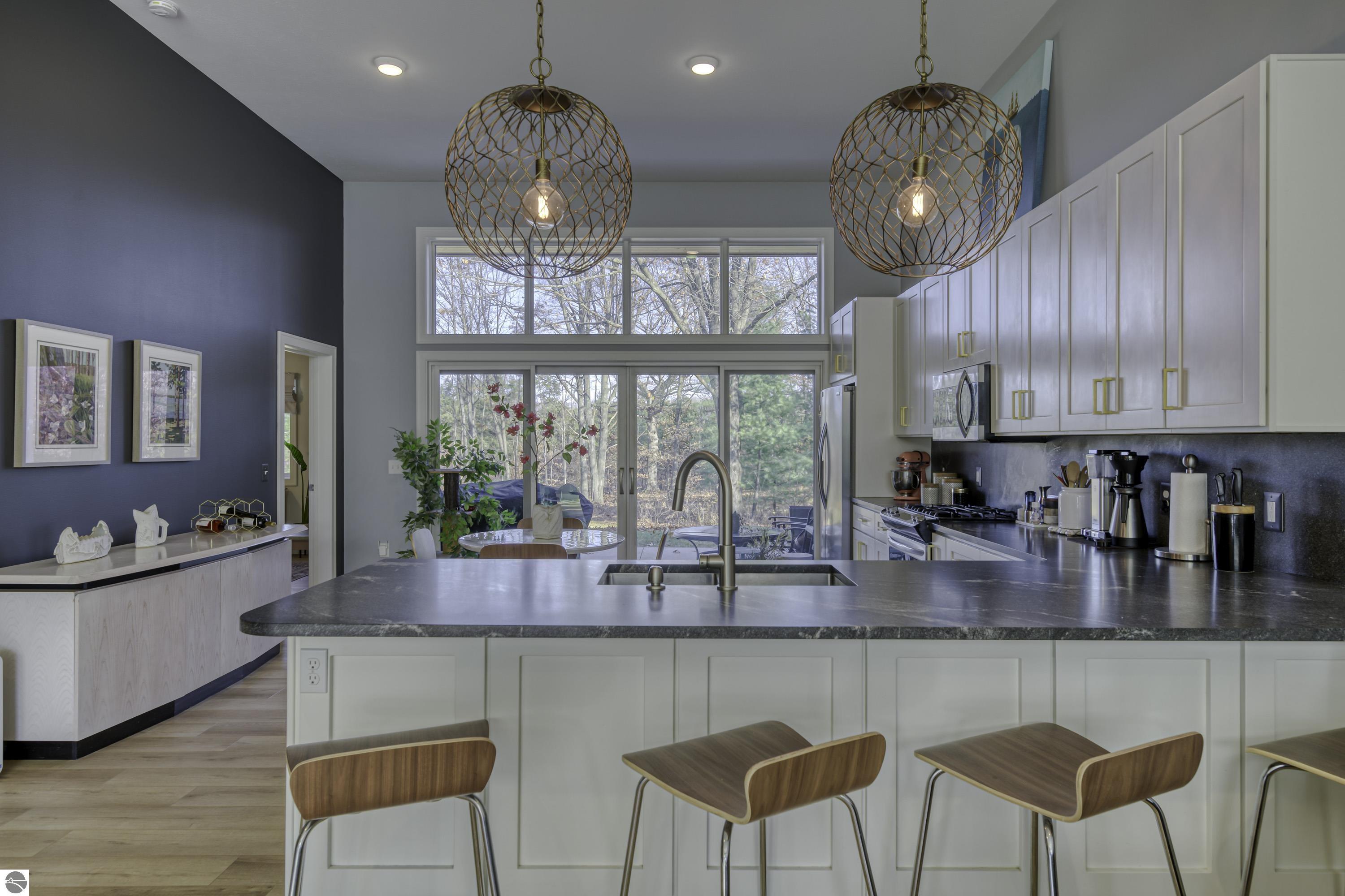 8900 Manhattan North Unit A