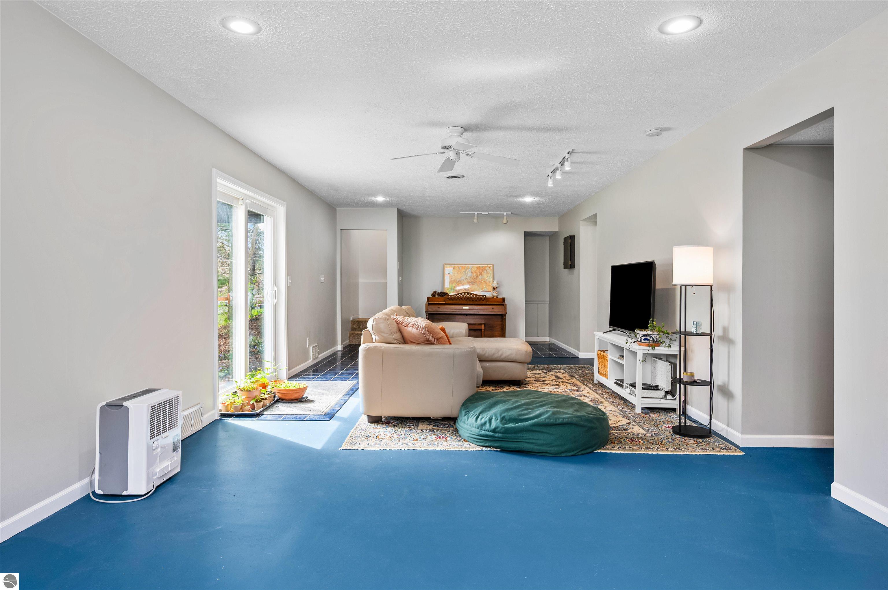 3672 Westridge Court
