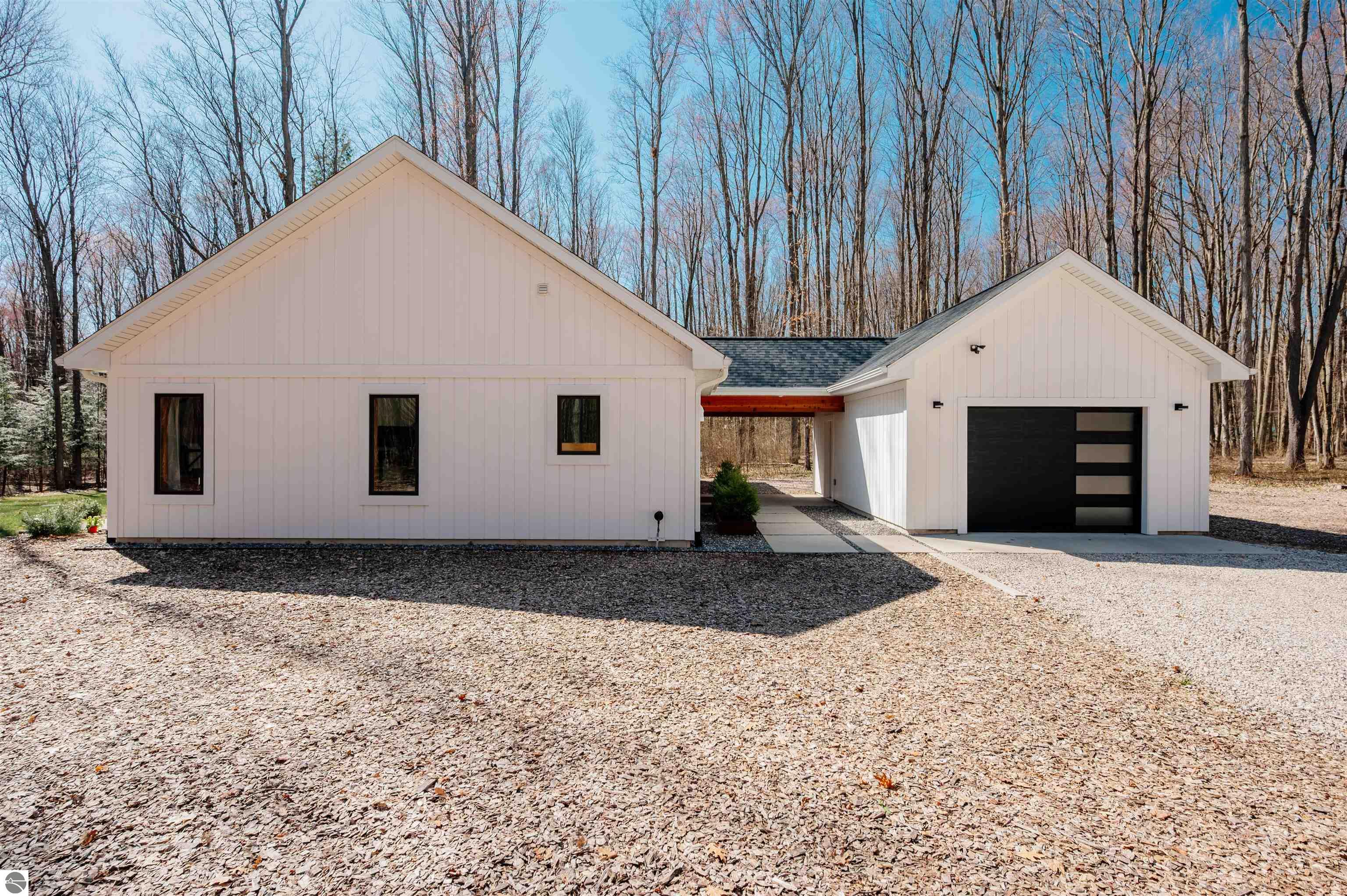 20651 E Trails End Road