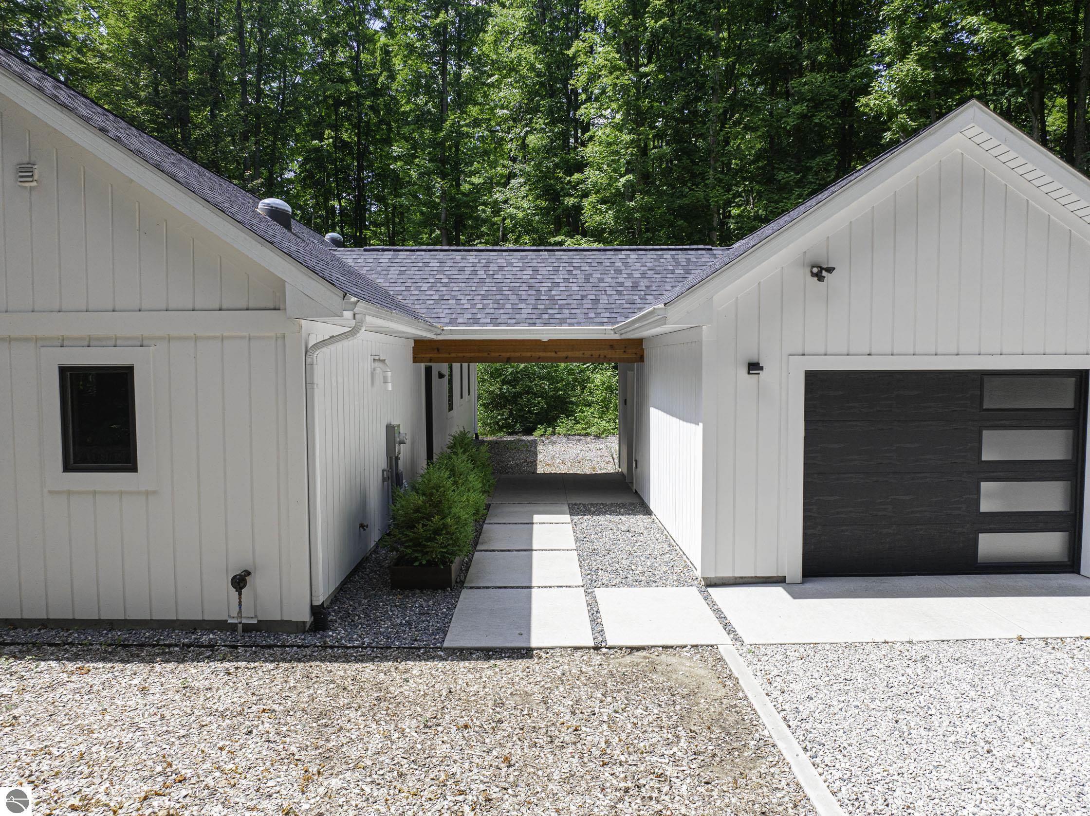 20651 E Trails End Road