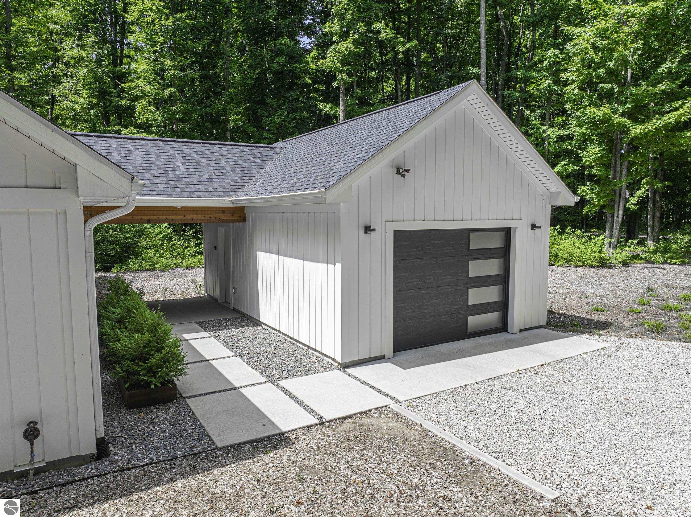 20651 E Trails End Road