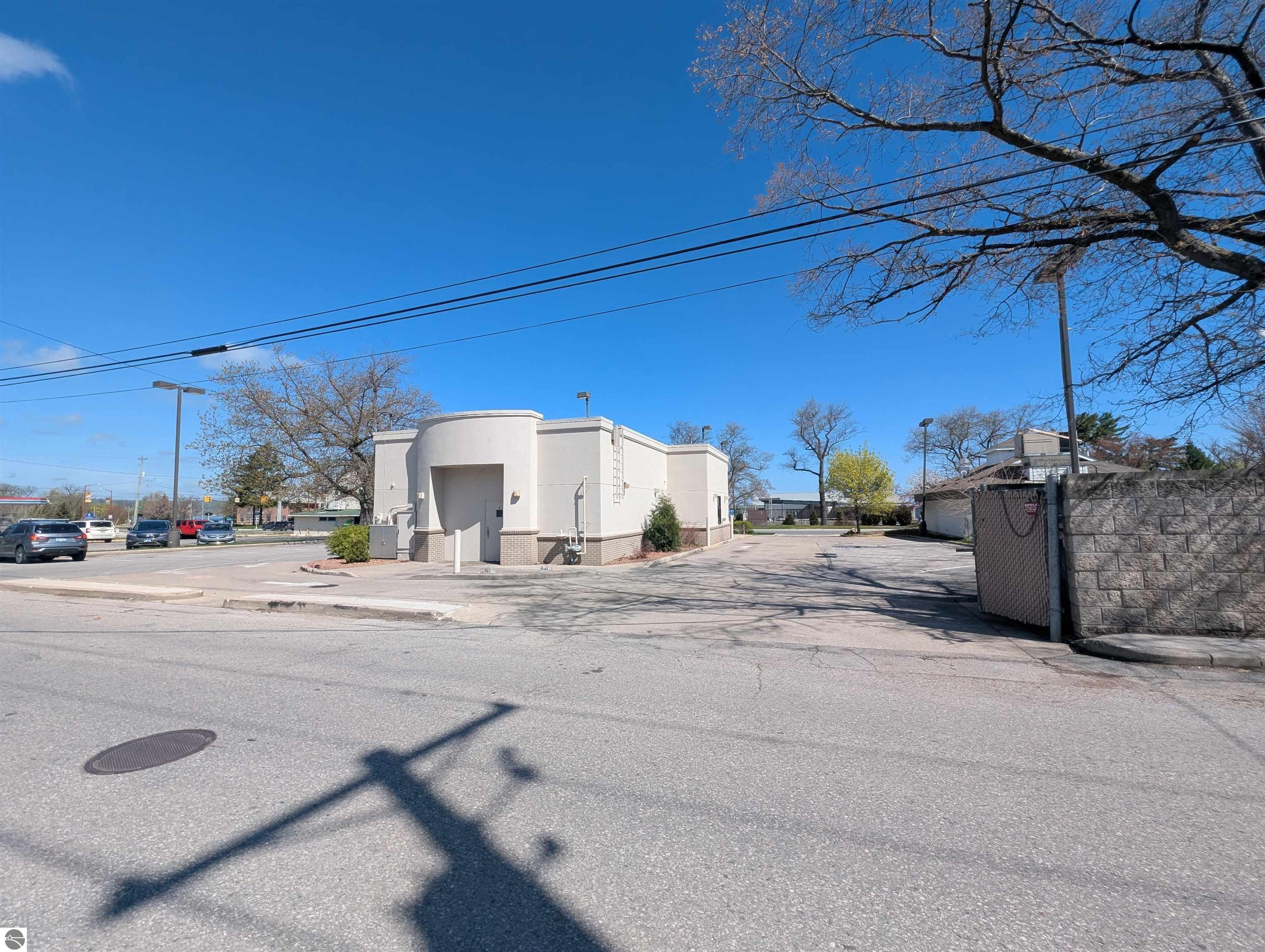 816 E Front Street