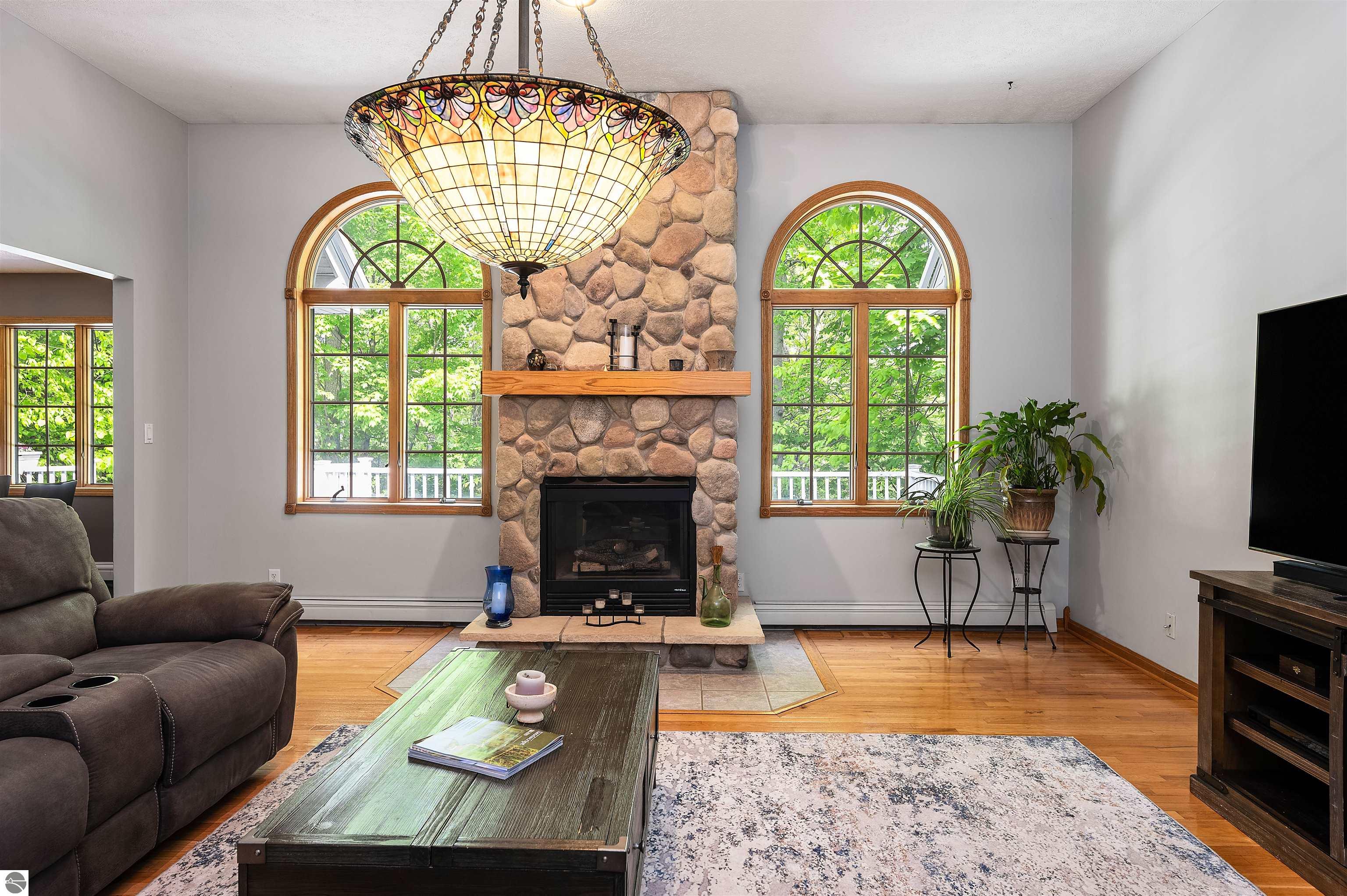 9639 E Walkabout Lane