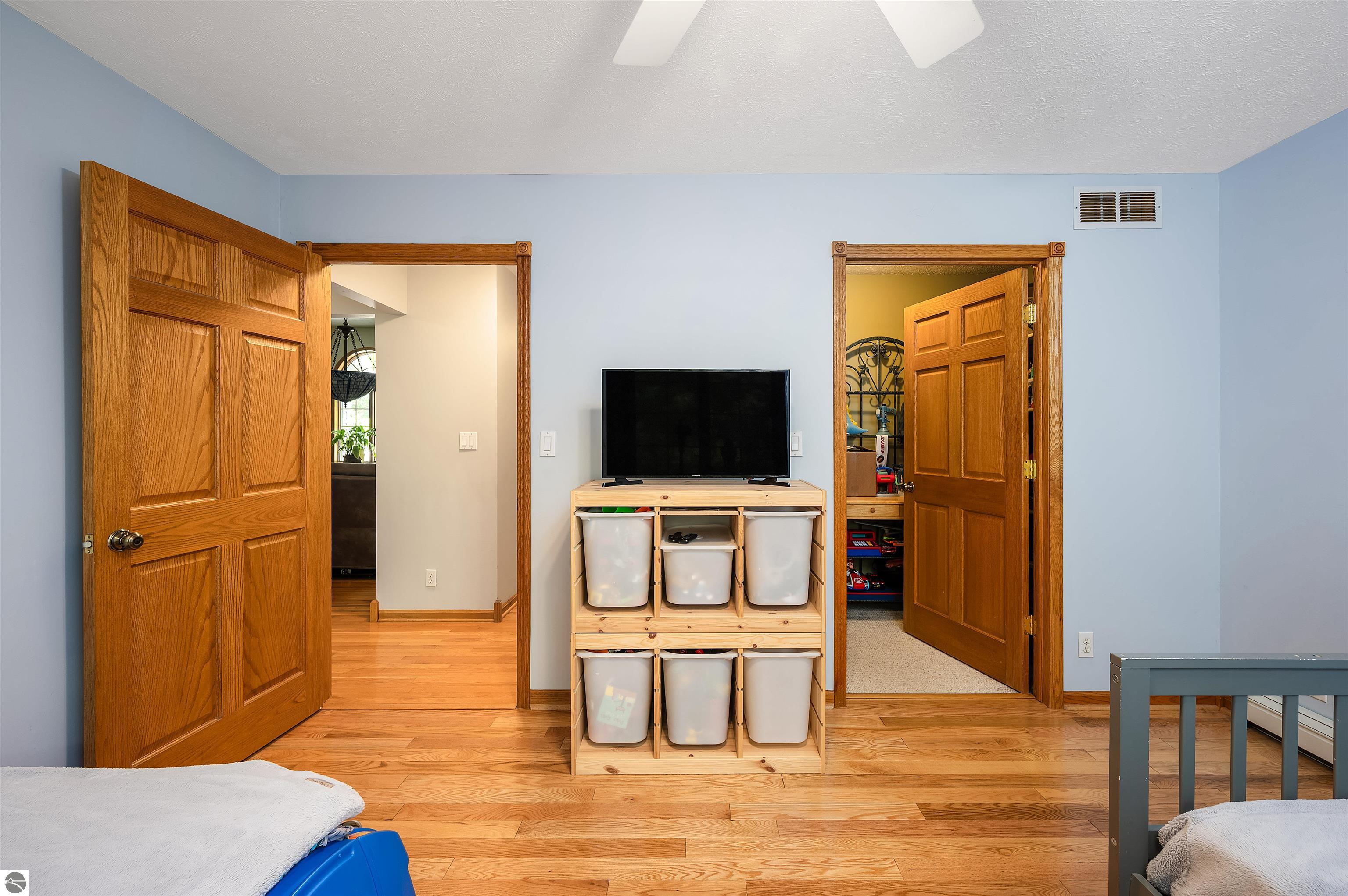 9639 E Walkabout Lane