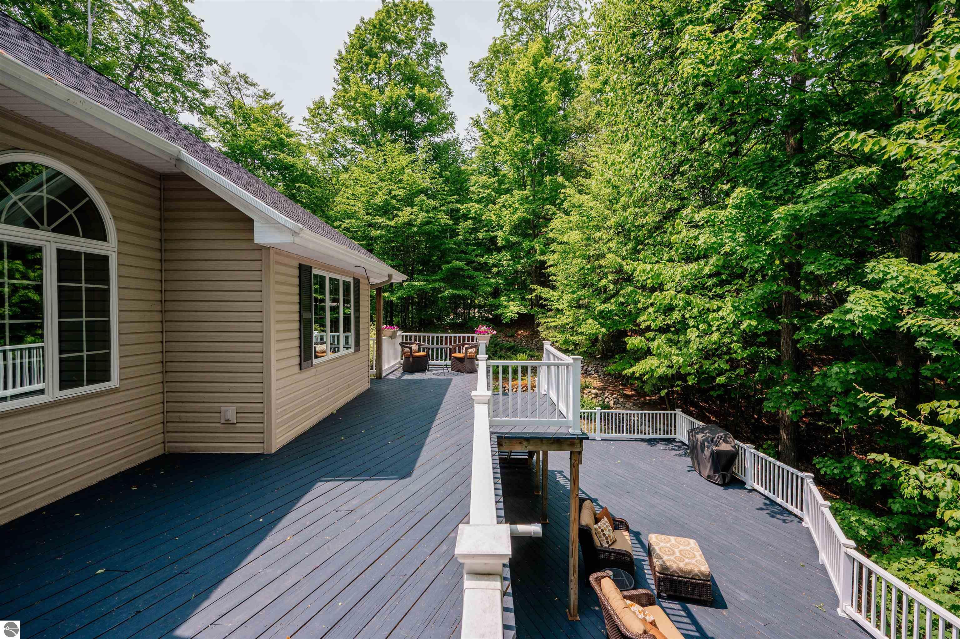 9639 E Walkabout Lane