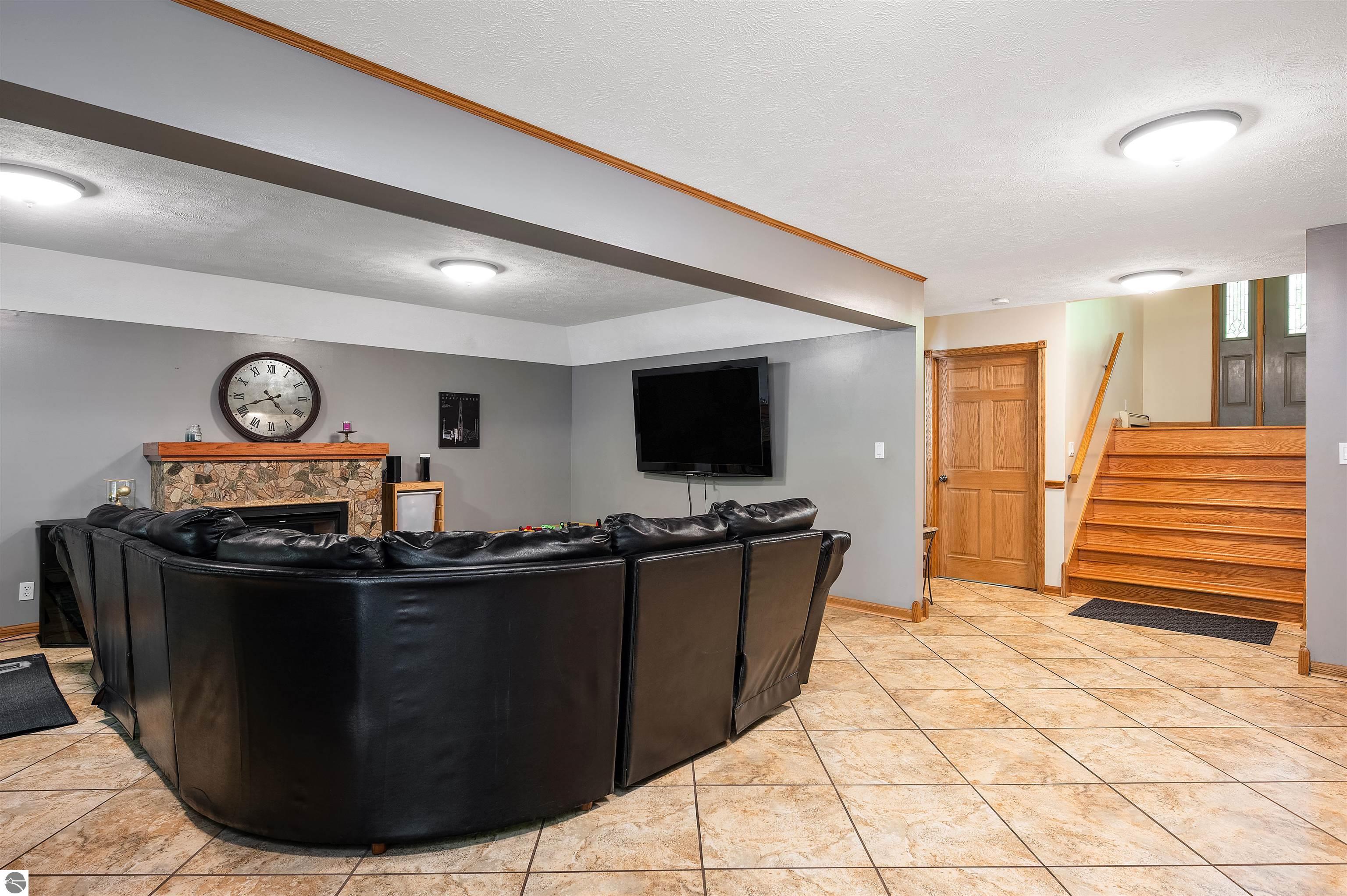 9639 E Walkabout Lane