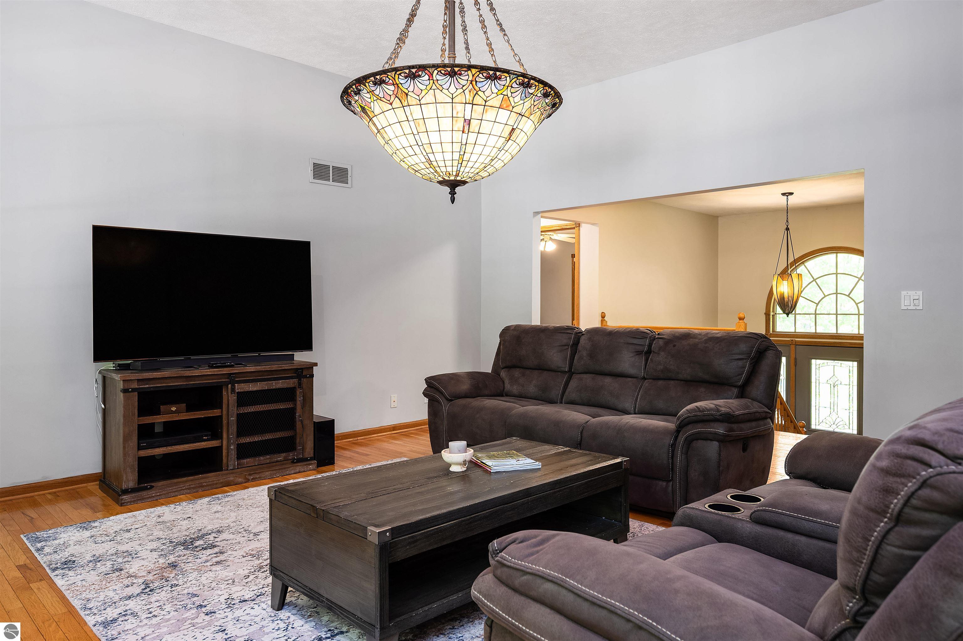 9639 E Walkabout Lane