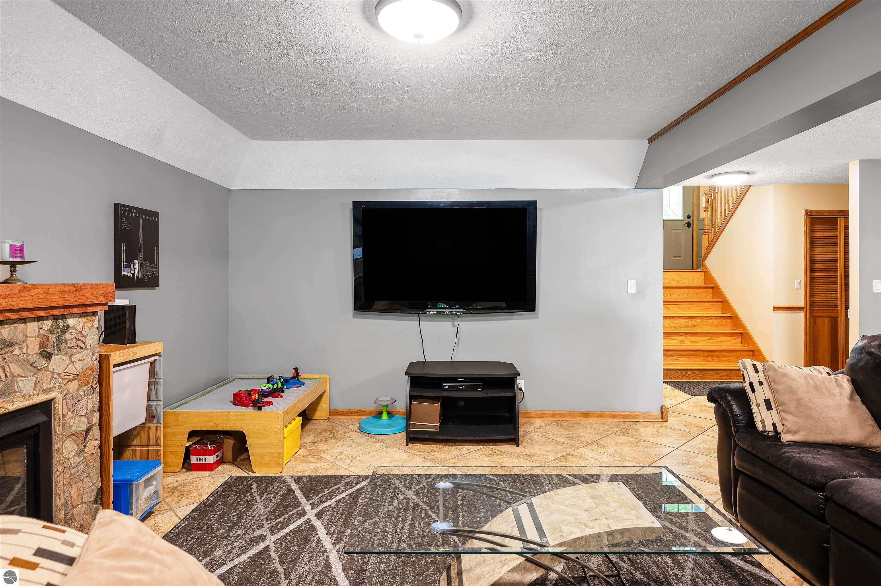 9639 E Walkabout Lane