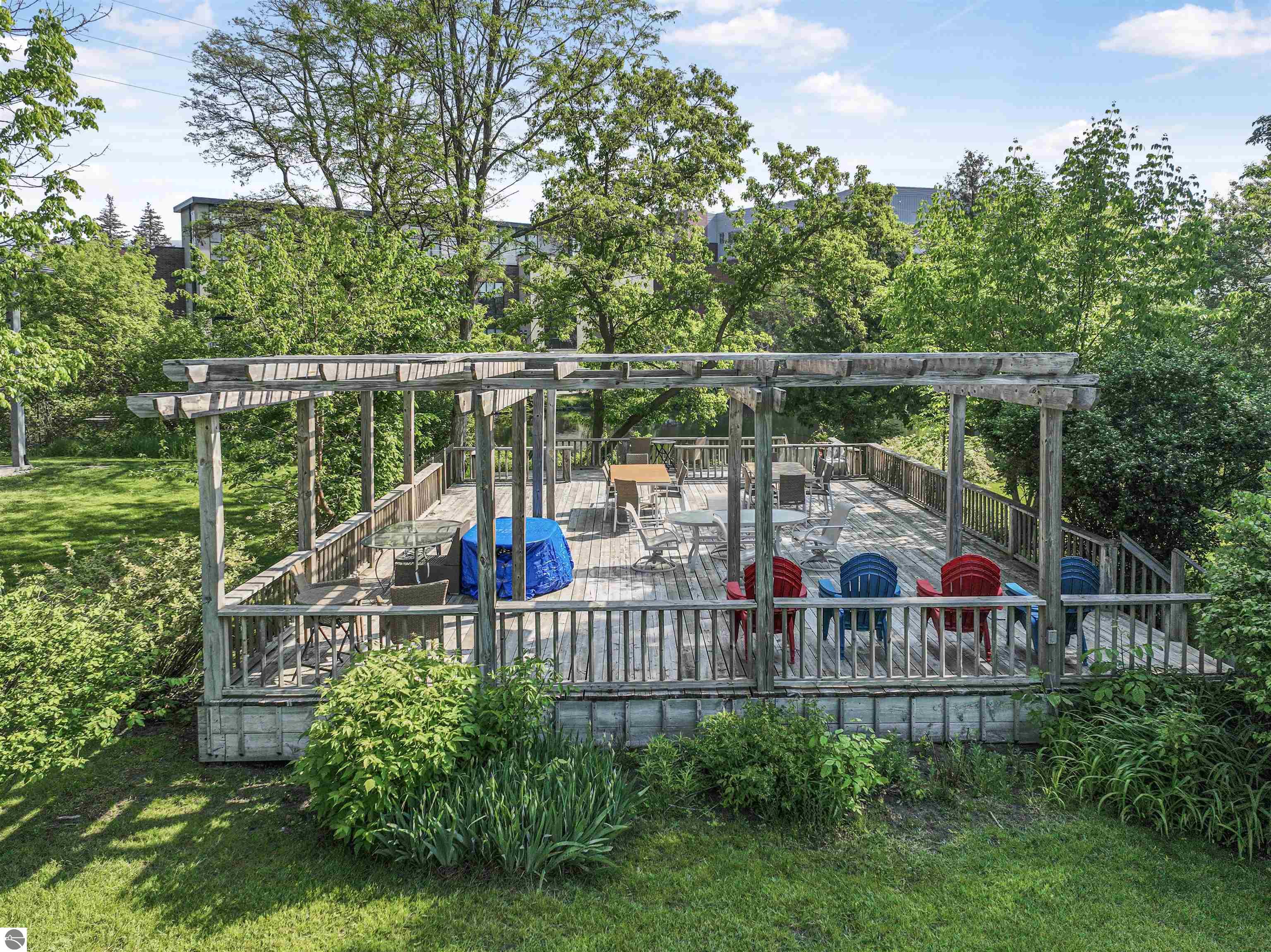 525 Riverine Drive # 206