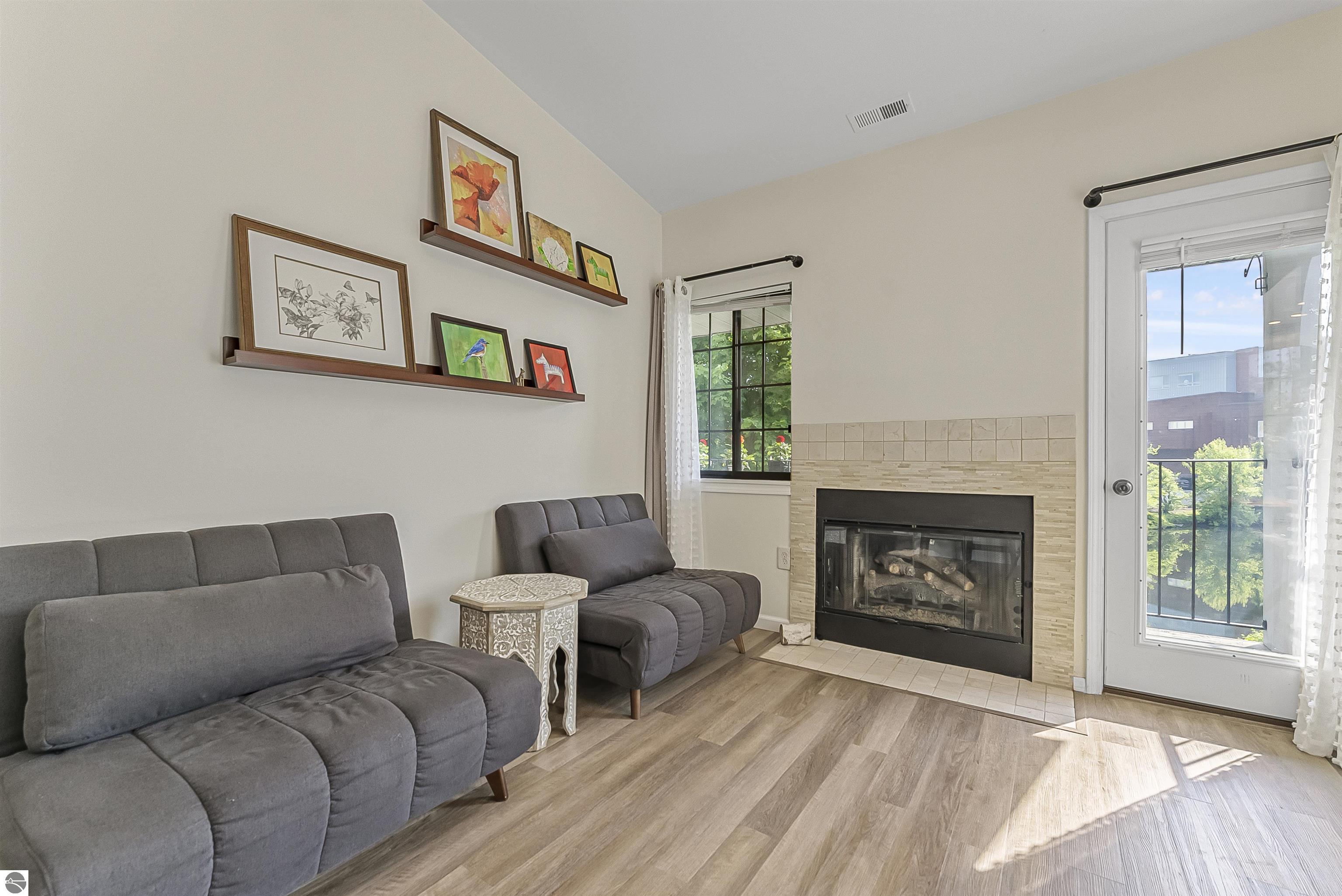 525 Riverine Drive # 206