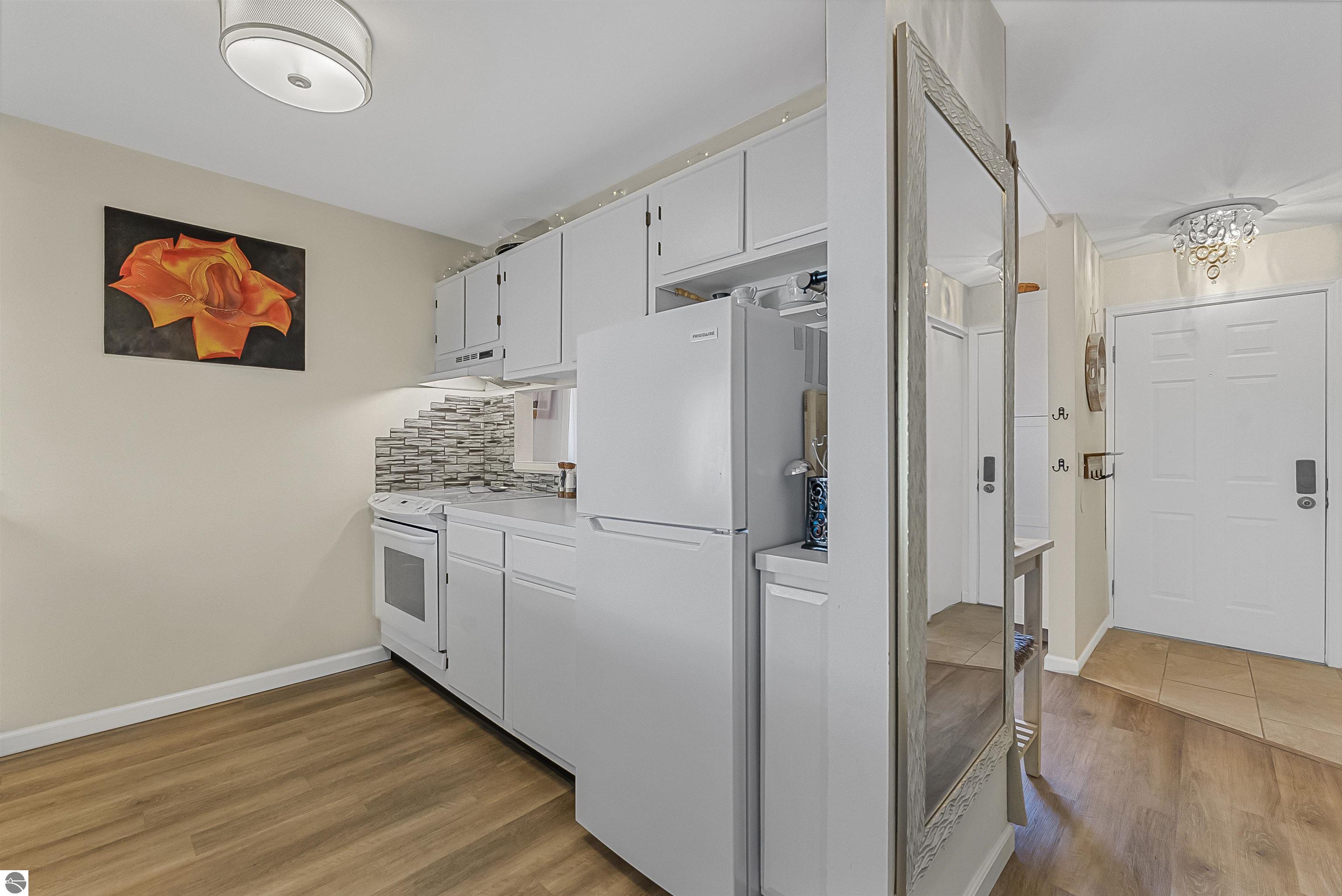 525 Riverine Drive # 206
