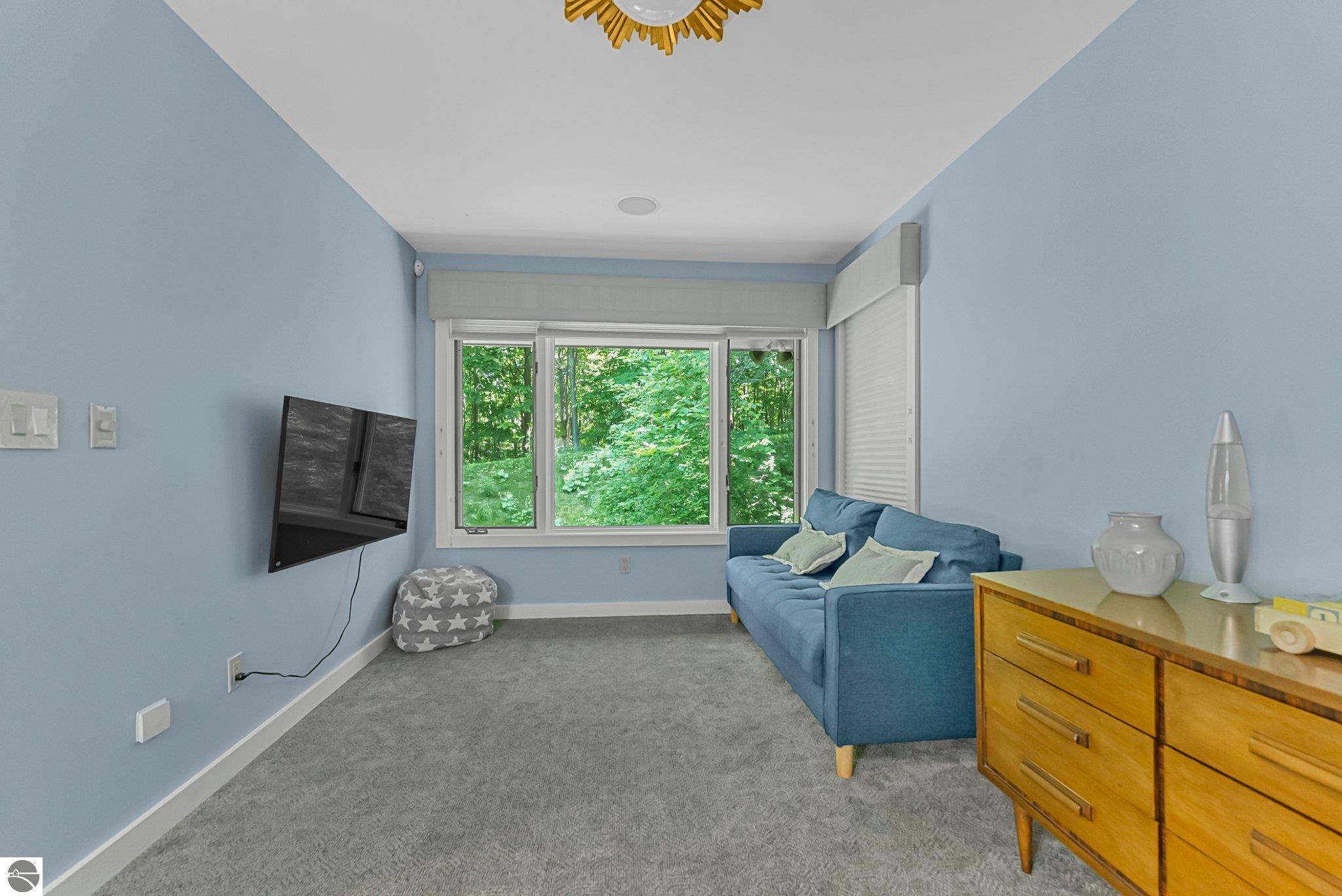 1461 N Eagle Highway